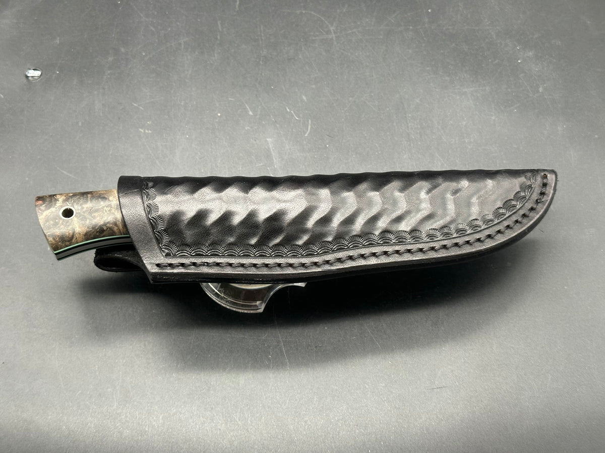 Warlander custom fixed blade knife by Amy Valurius