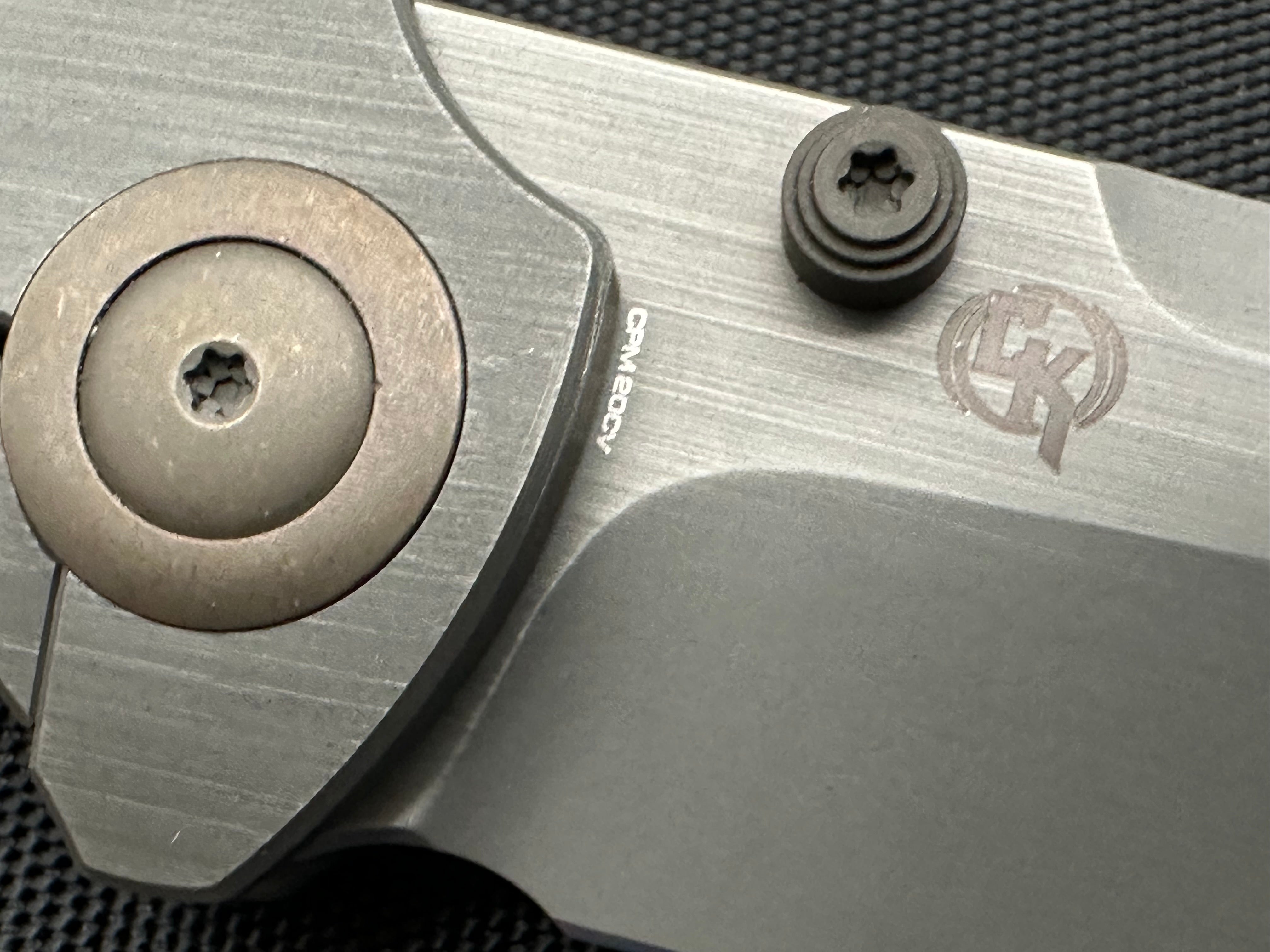 WE Thug XL (WE20028D-1), Gray Hand Rubbed CPM-20CV Blade, Gray Hand Rubbed Titanium Handle