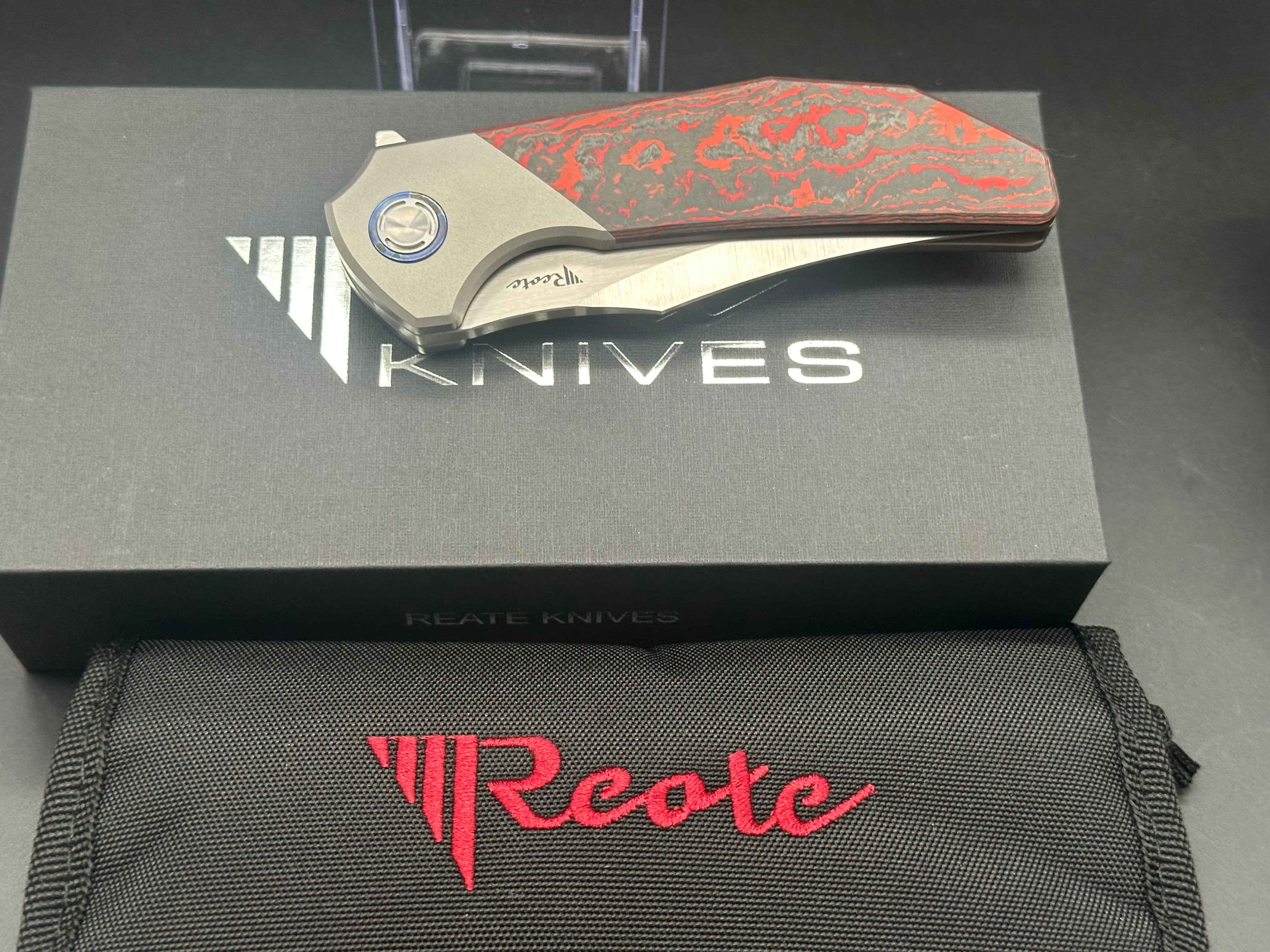 REATE KNIVES TIGER LAVA FLOW FAT CARBON FIBER HANDLE M390 PLAIN EDGE BELT SATIN