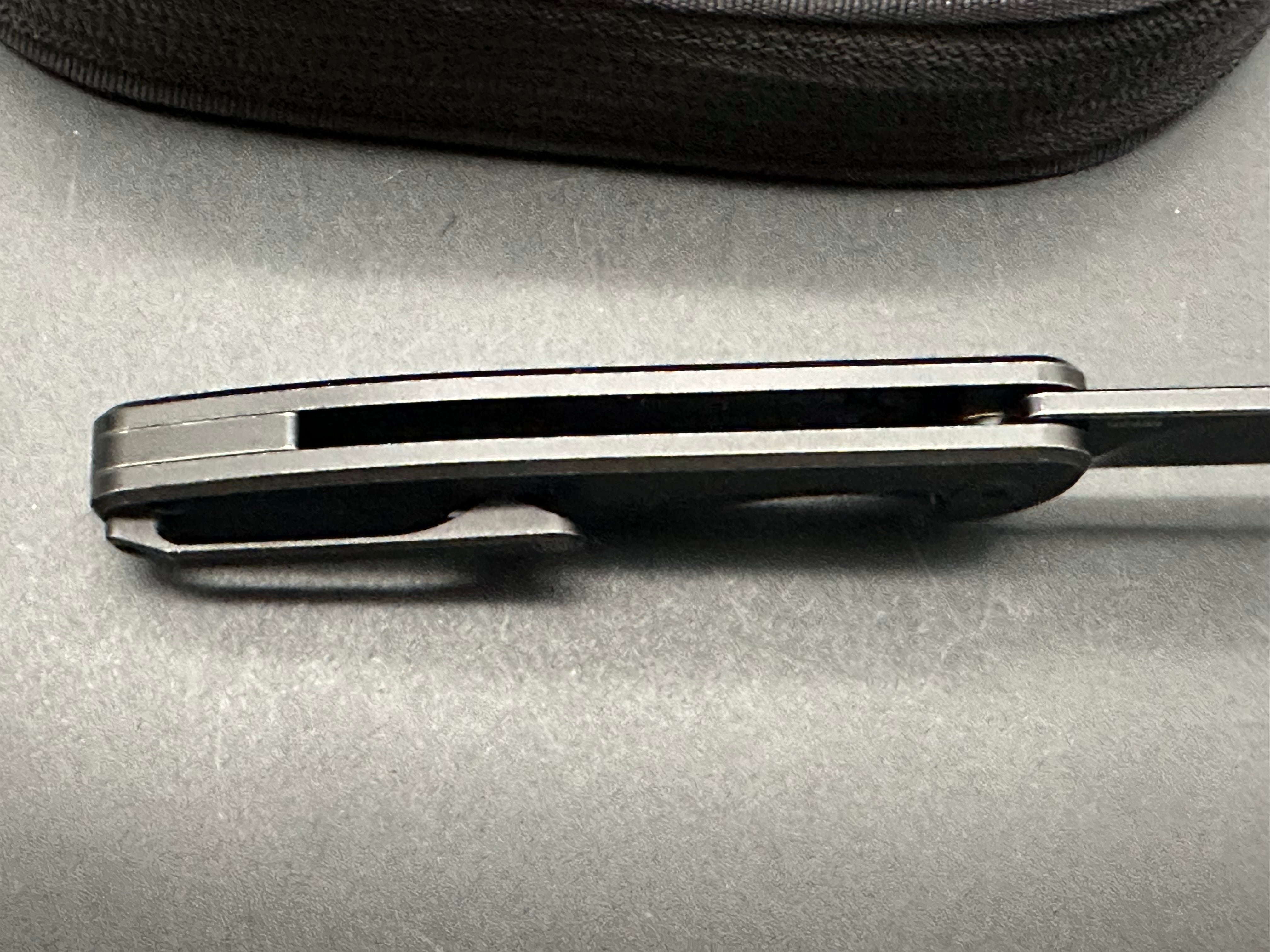 VOSTEED MINI LABRADOR BLACK TITANIUM HANDLE 14C28N DROP POINT PLAIN EDGE BLACK STONEWASH FINISH