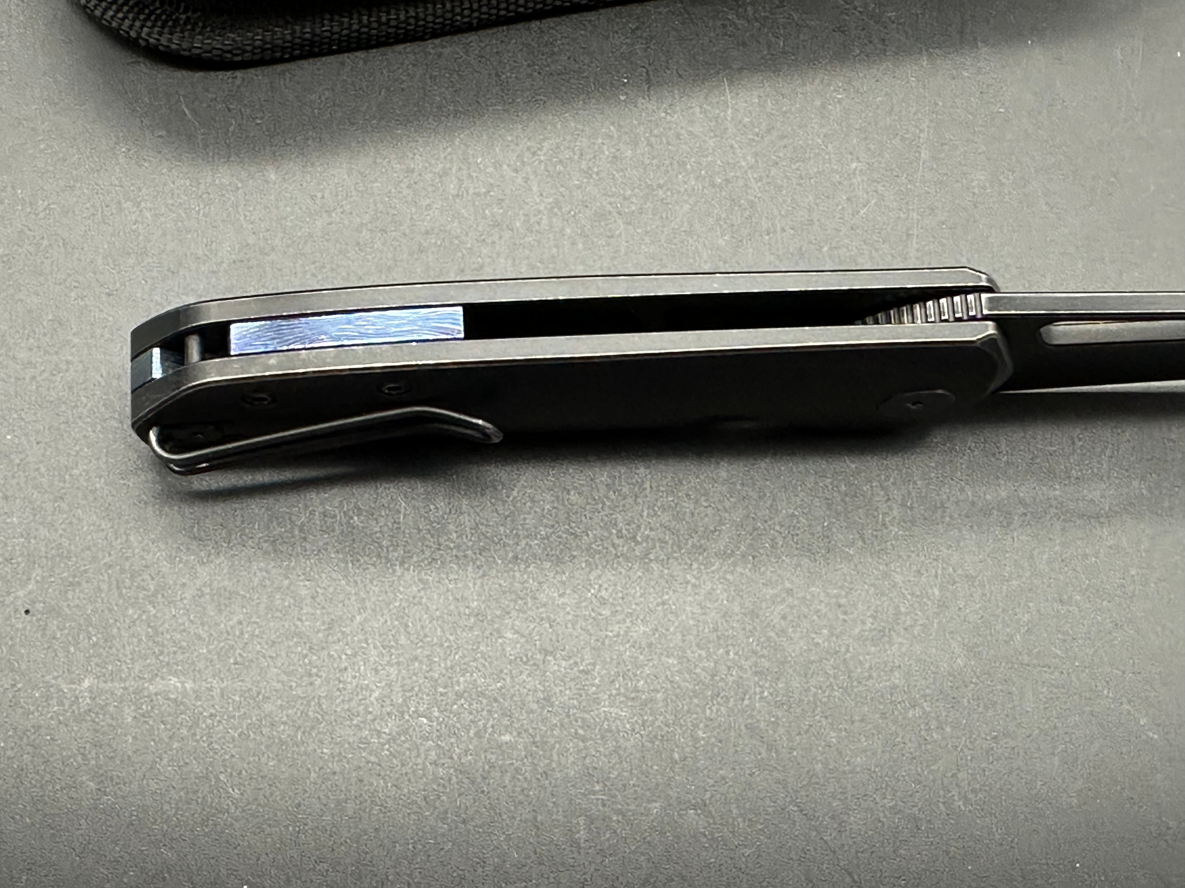 Divo Buzz black titanium