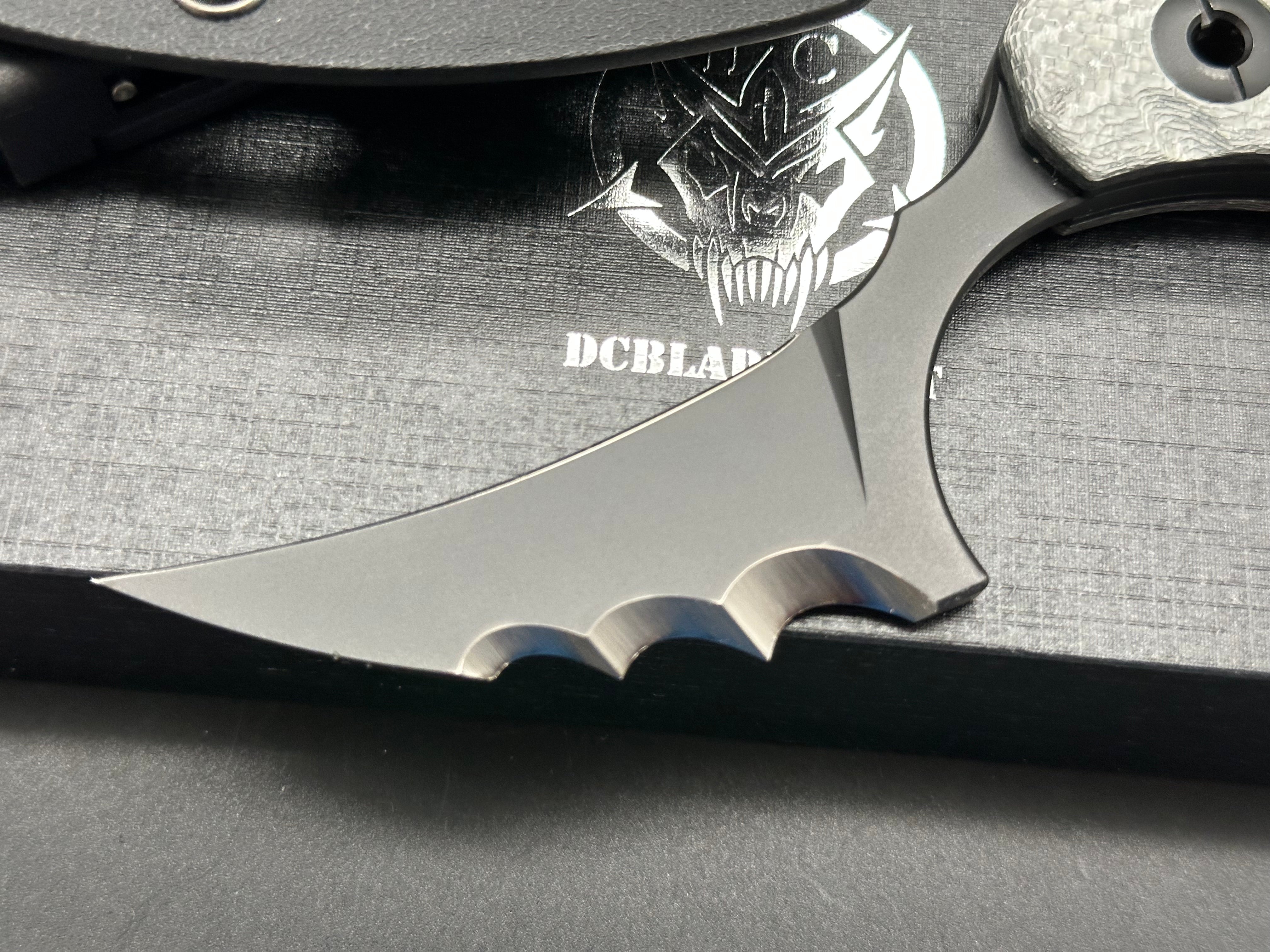 DC Blades Mantis Fixed blade 3.25" Black PVD Blade with Serrations 14C28N Silver Twill Carbon Fiber Handle
