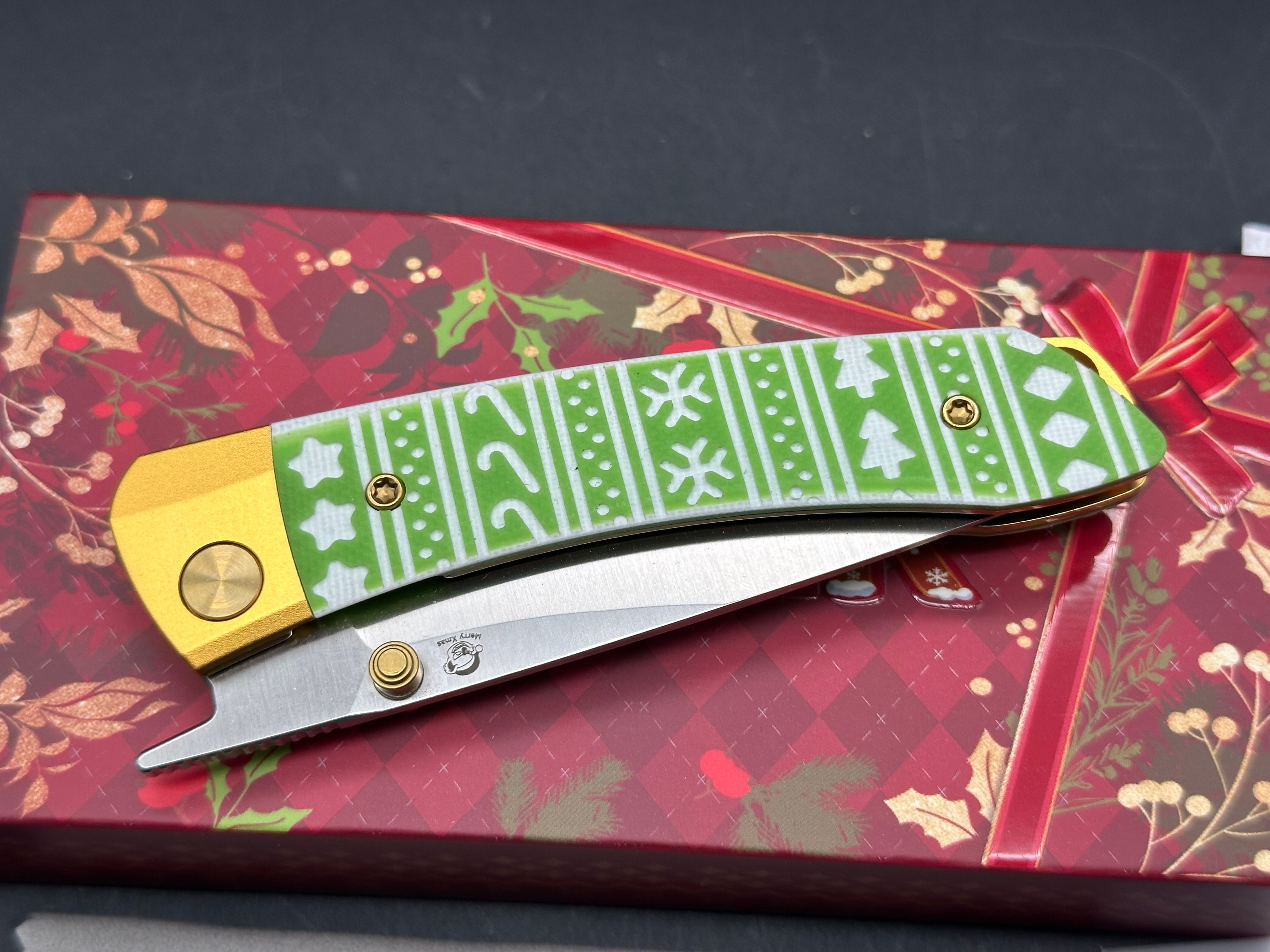 Kizer Mini Momo Christmas edition S45VN