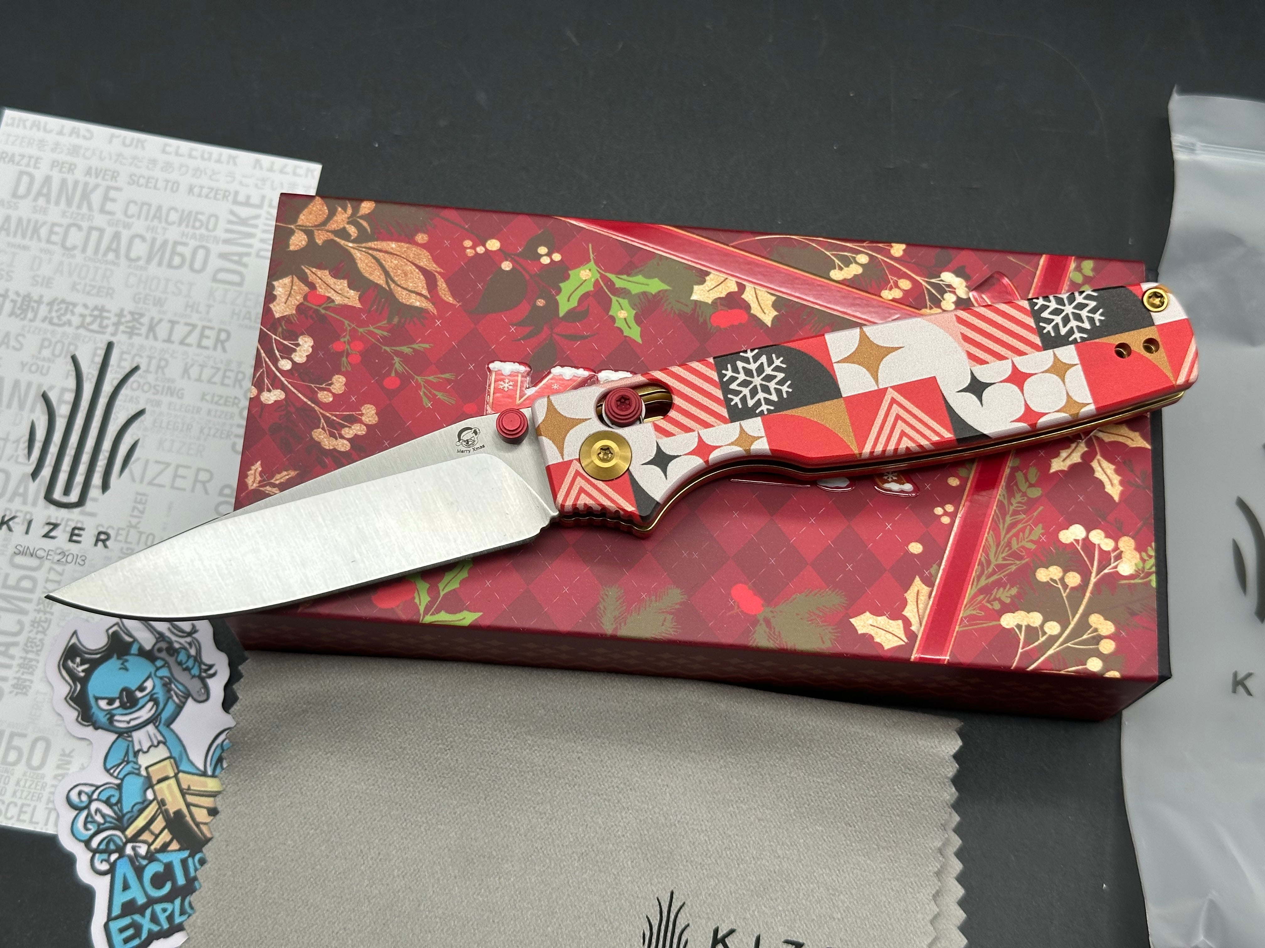 KIZER CHRISTMAS ORIGINAL 2 FOLDING KNIFE RED/WHITE PATTERN G10 HANDLE 14C28N DROP POINT PLAIN EDGE BLAST FINISH