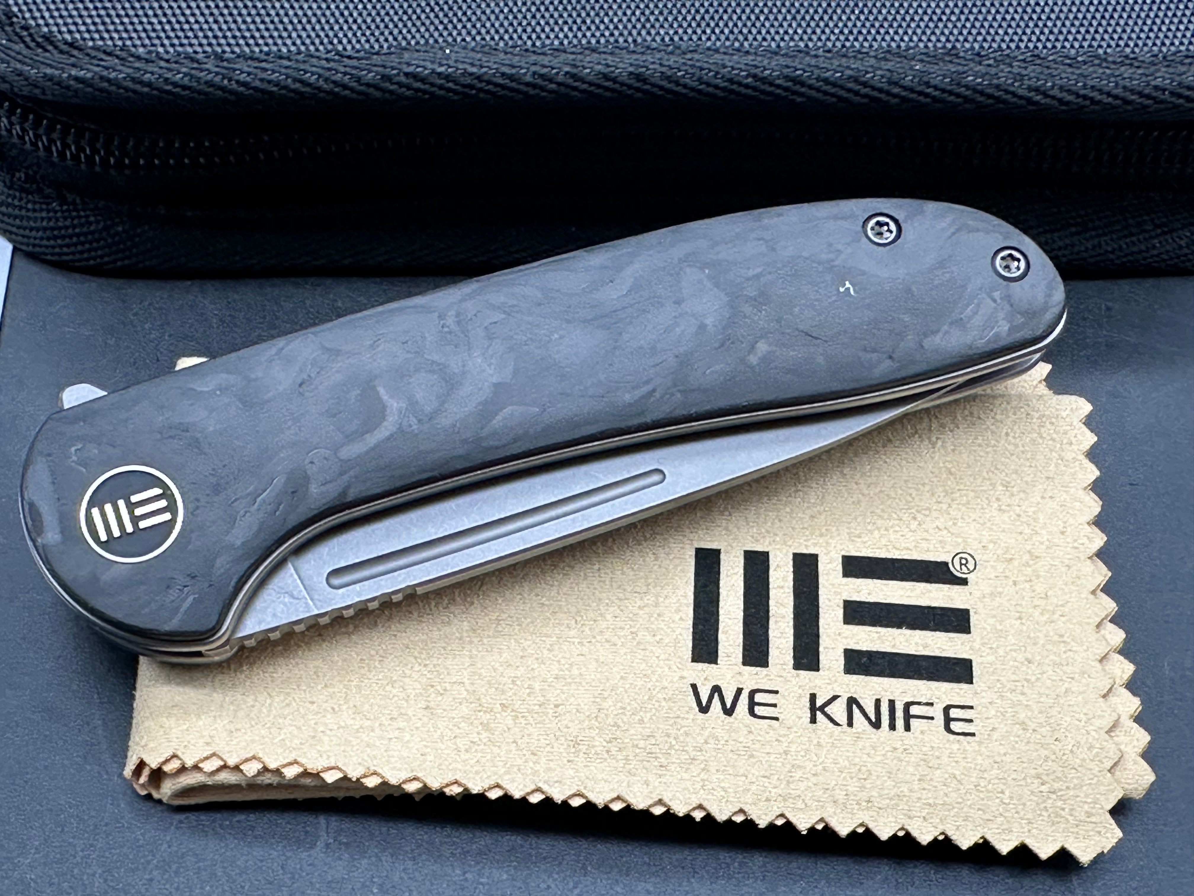 We Saakshi: 3.3 inch CPM-20CV blade, Stonewashed blade. Marble carbon fiber scales Liner lock