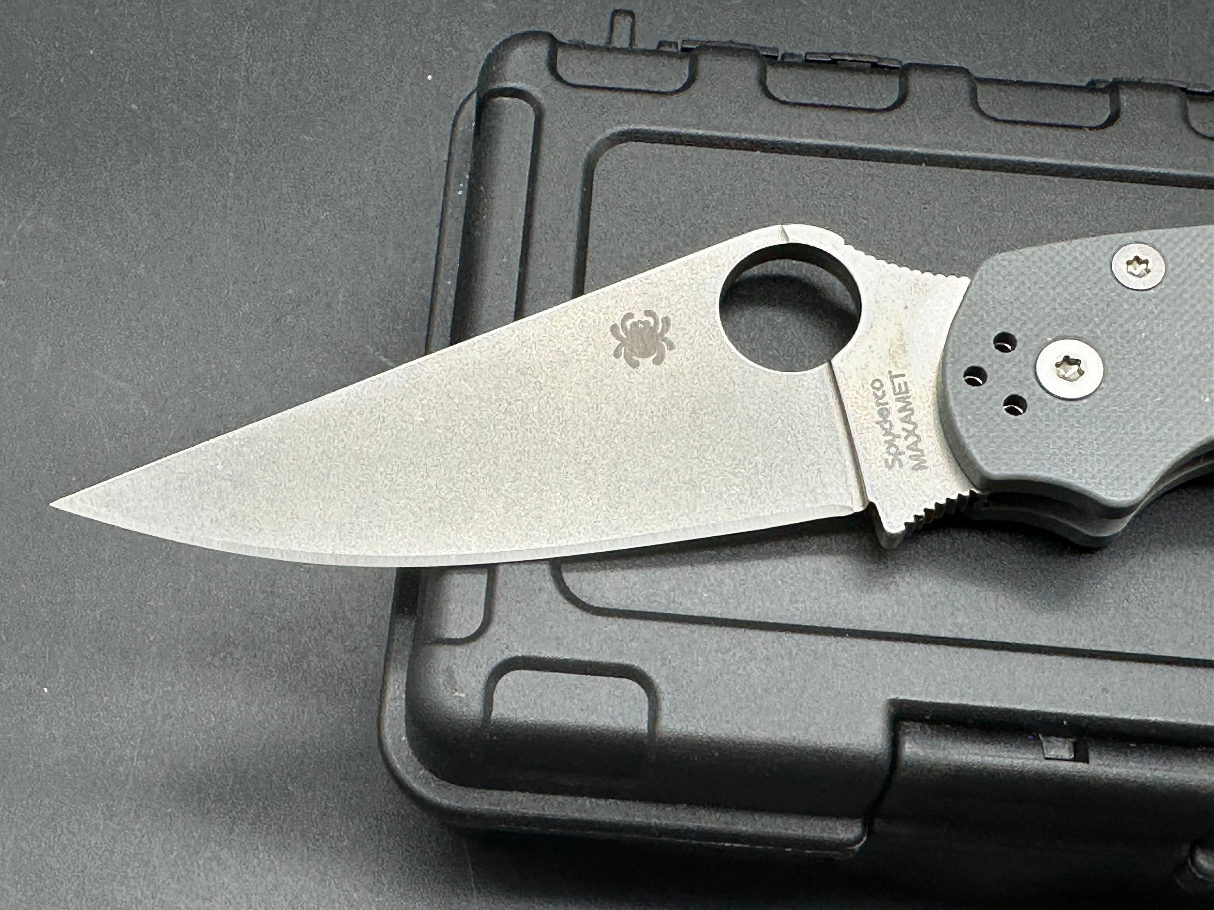 Spyderco Paramilitary 2 Knife Dark Gray G-10 (3.4" Stonewash Maxamet)