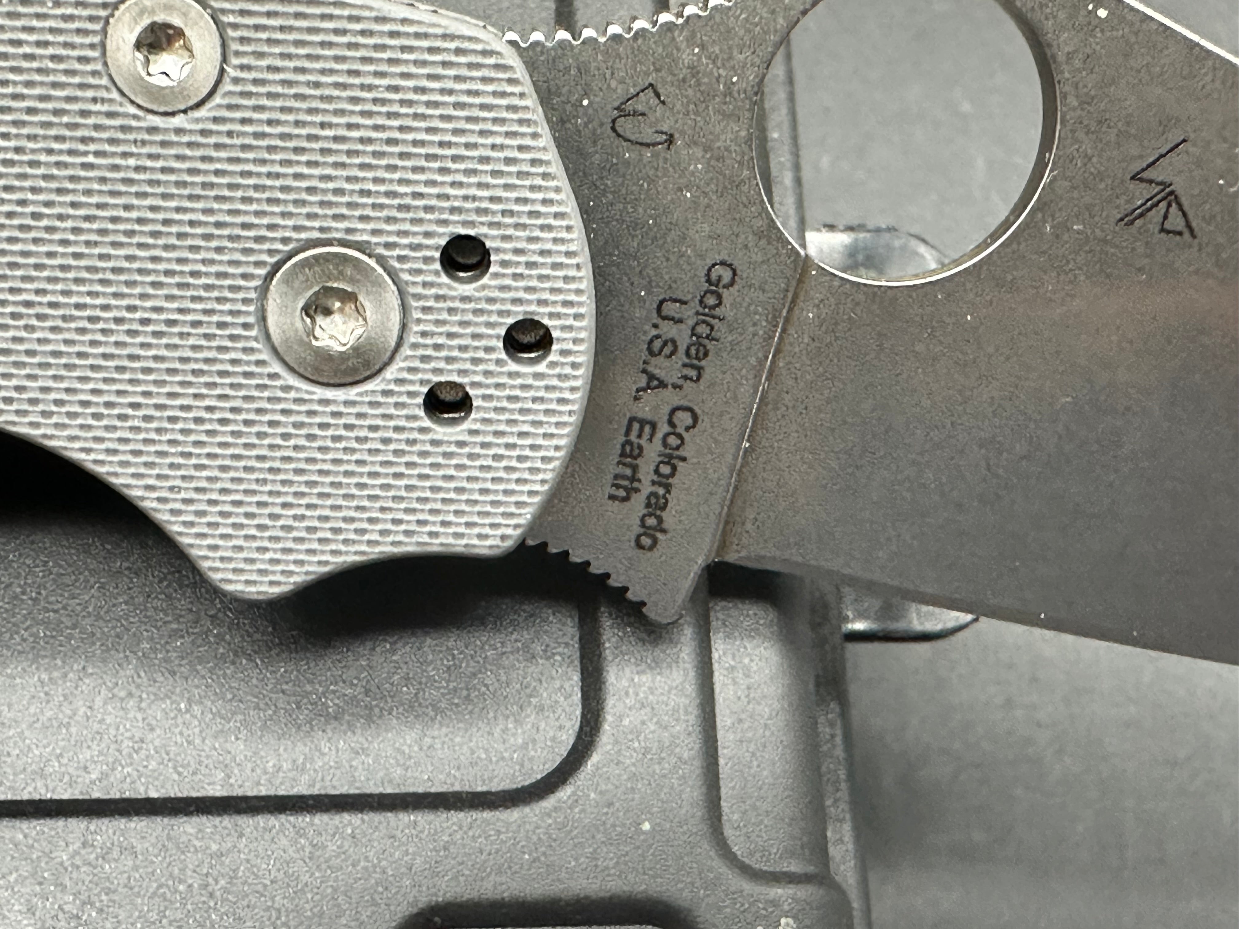 Spyderco Paramilitary 2 Knife Dark Gray G-10 (3.4" Stonewash Maxamet)