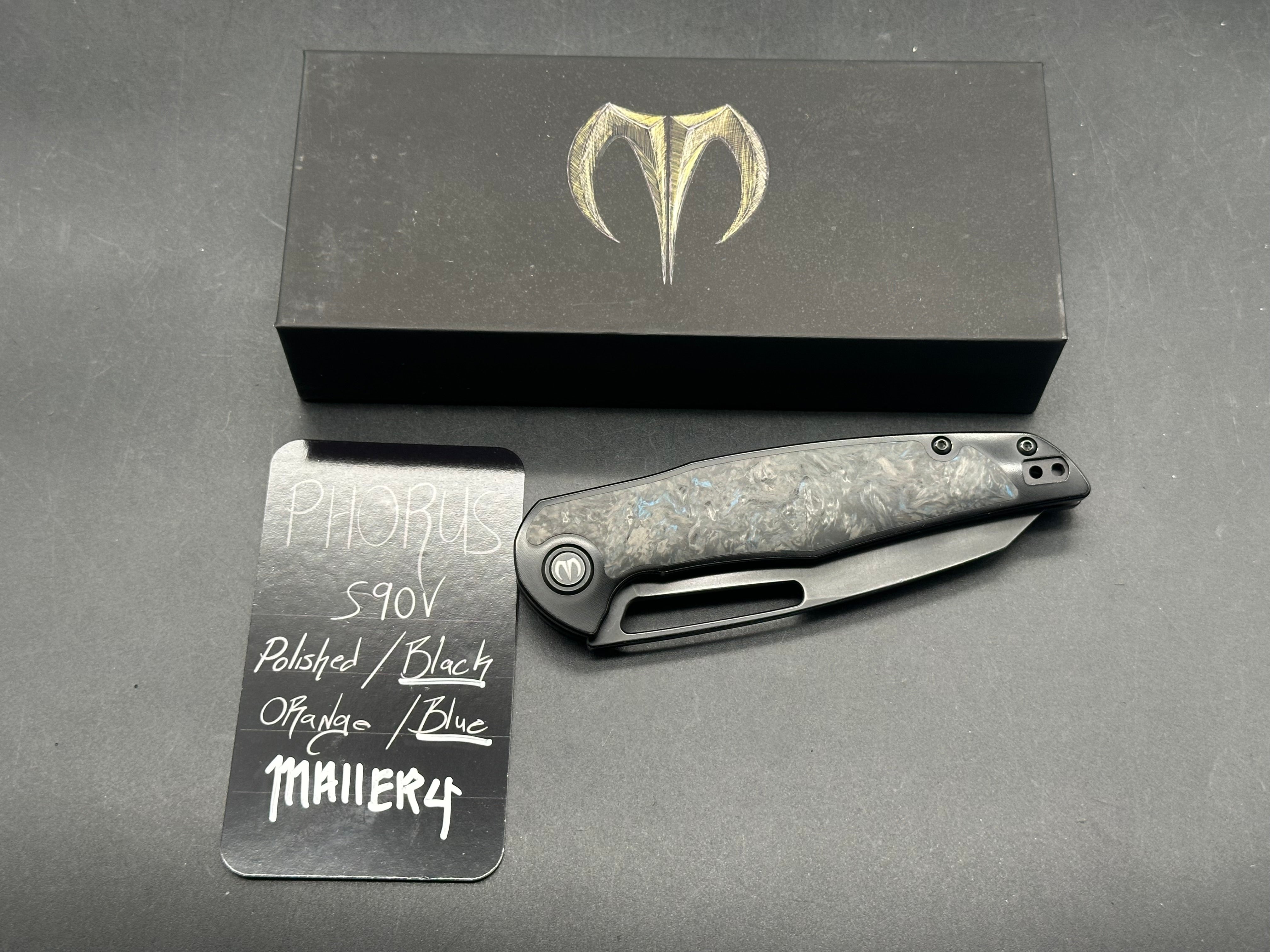 Mallery Designs Phorus V2 with blue fat carbon inlays and DLC titanium scales with DLC S90v blade