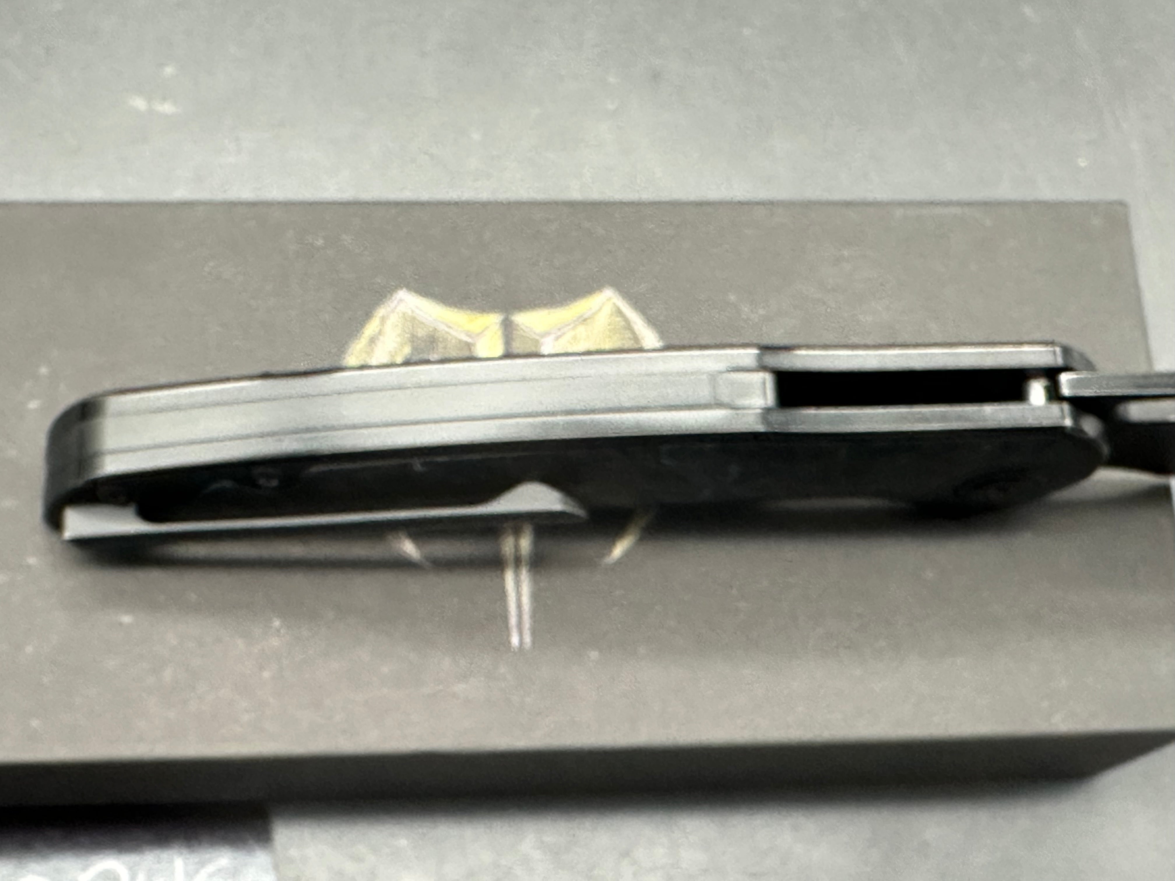 Mallery Designs Phorus V2 with blue fat carbon inlays and DLC titanium scales with DLC S90v blade