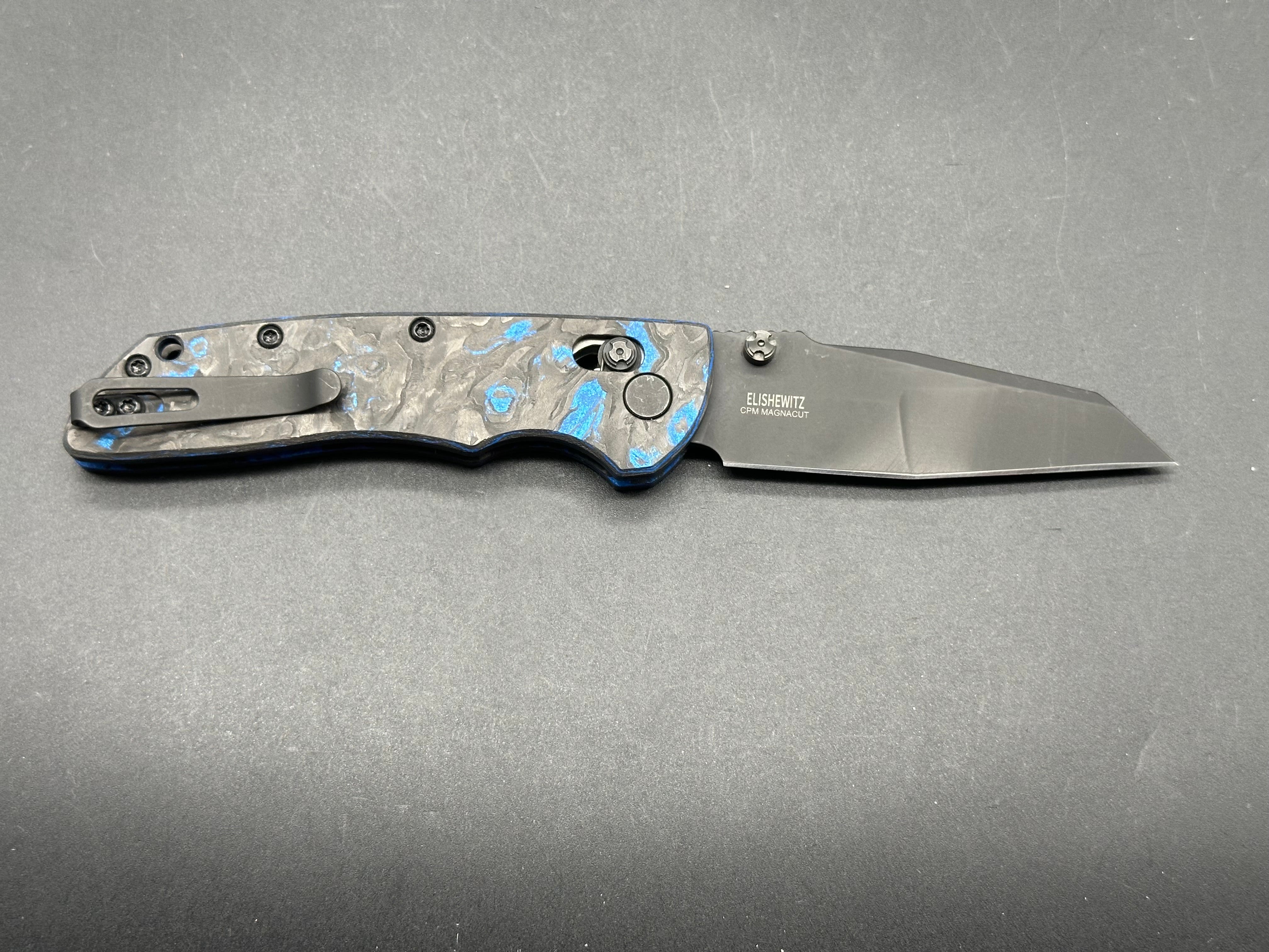 Hogue Deka Blue carbon fiber, Magnacut