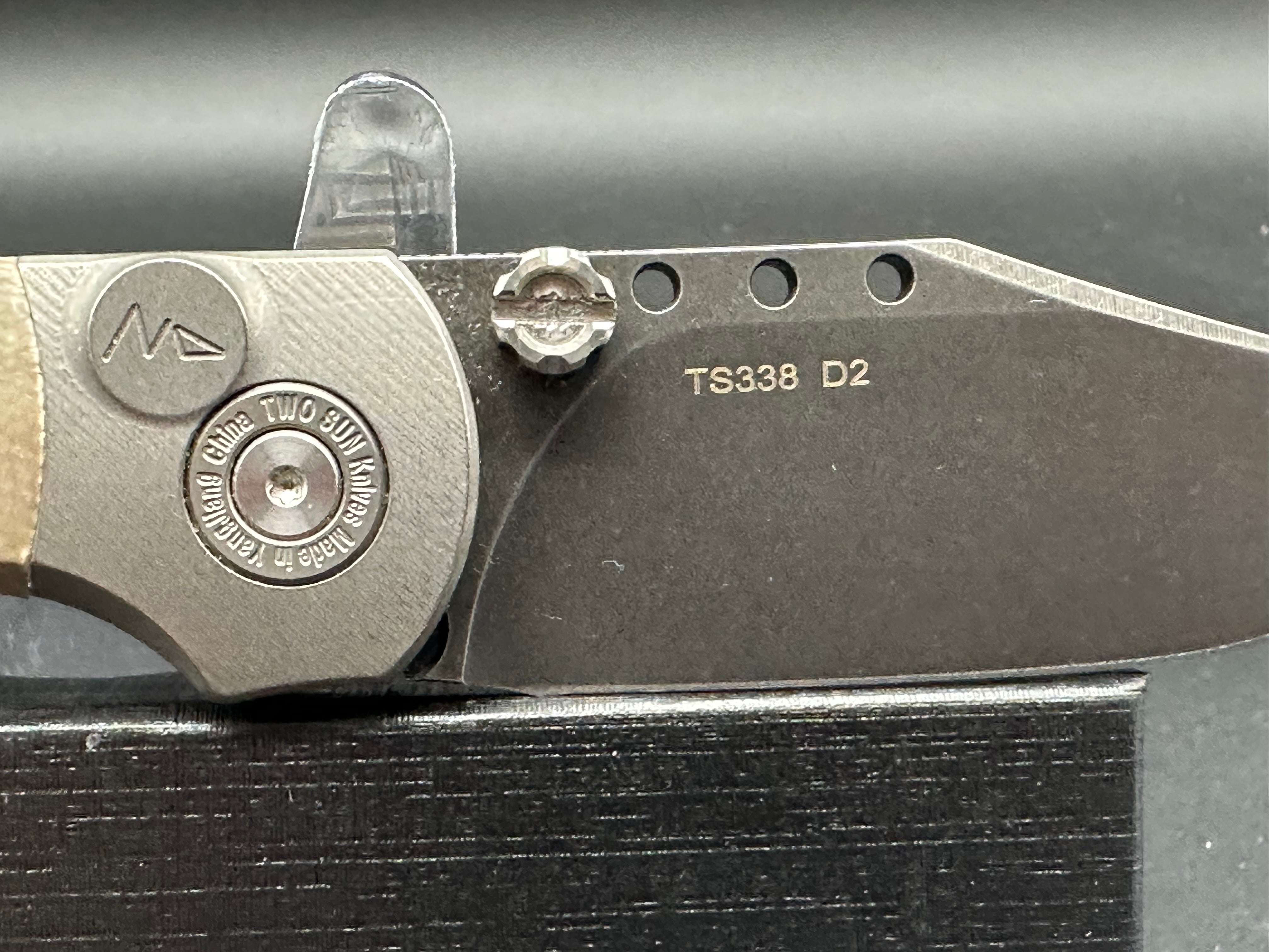 Twosun TS338 button lock