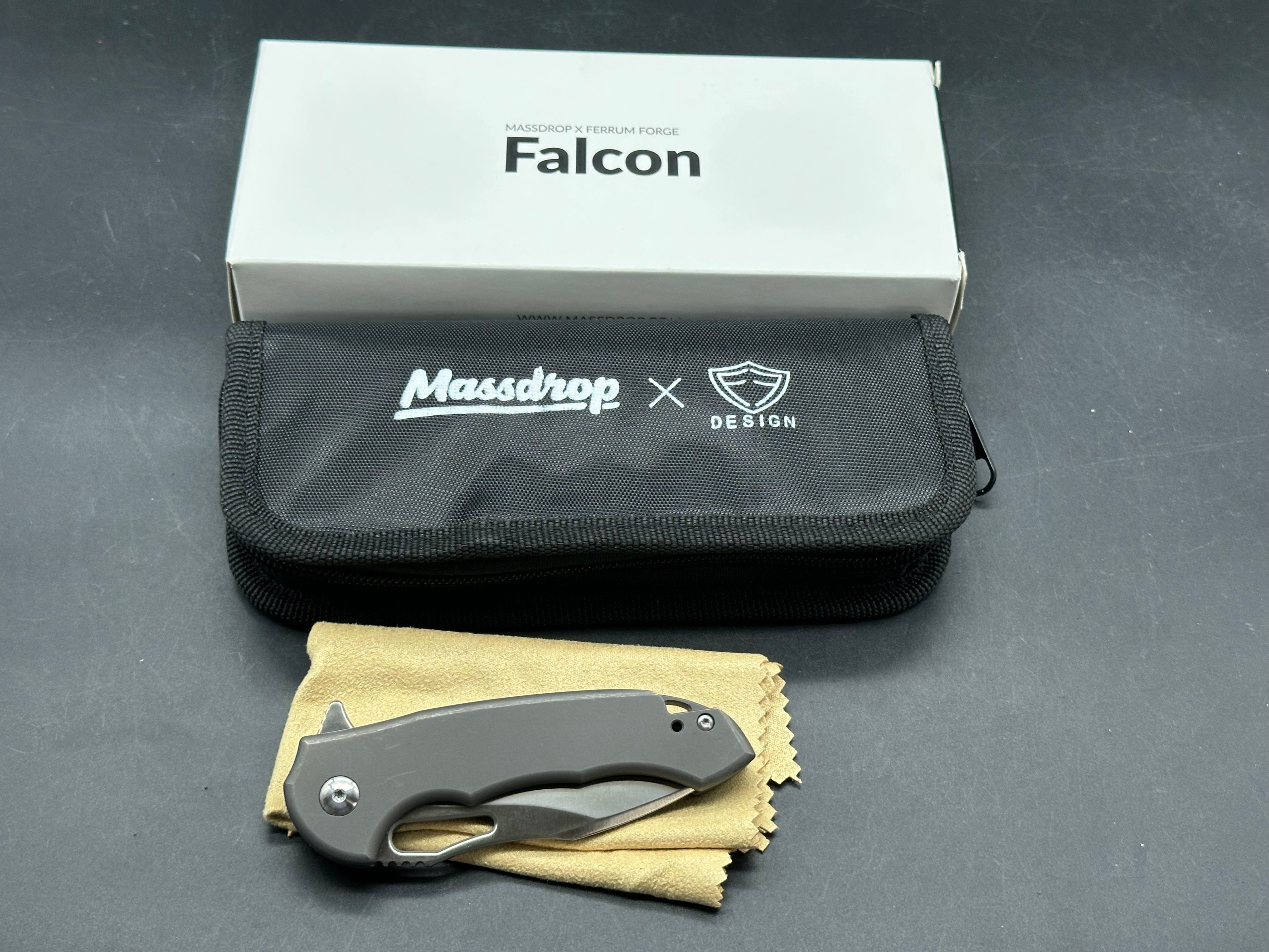 Massdrop Ferrum Forge Falcon: 2.875 inch satin finished S35VN blade Bead blasted titanium frame. Titanium clip