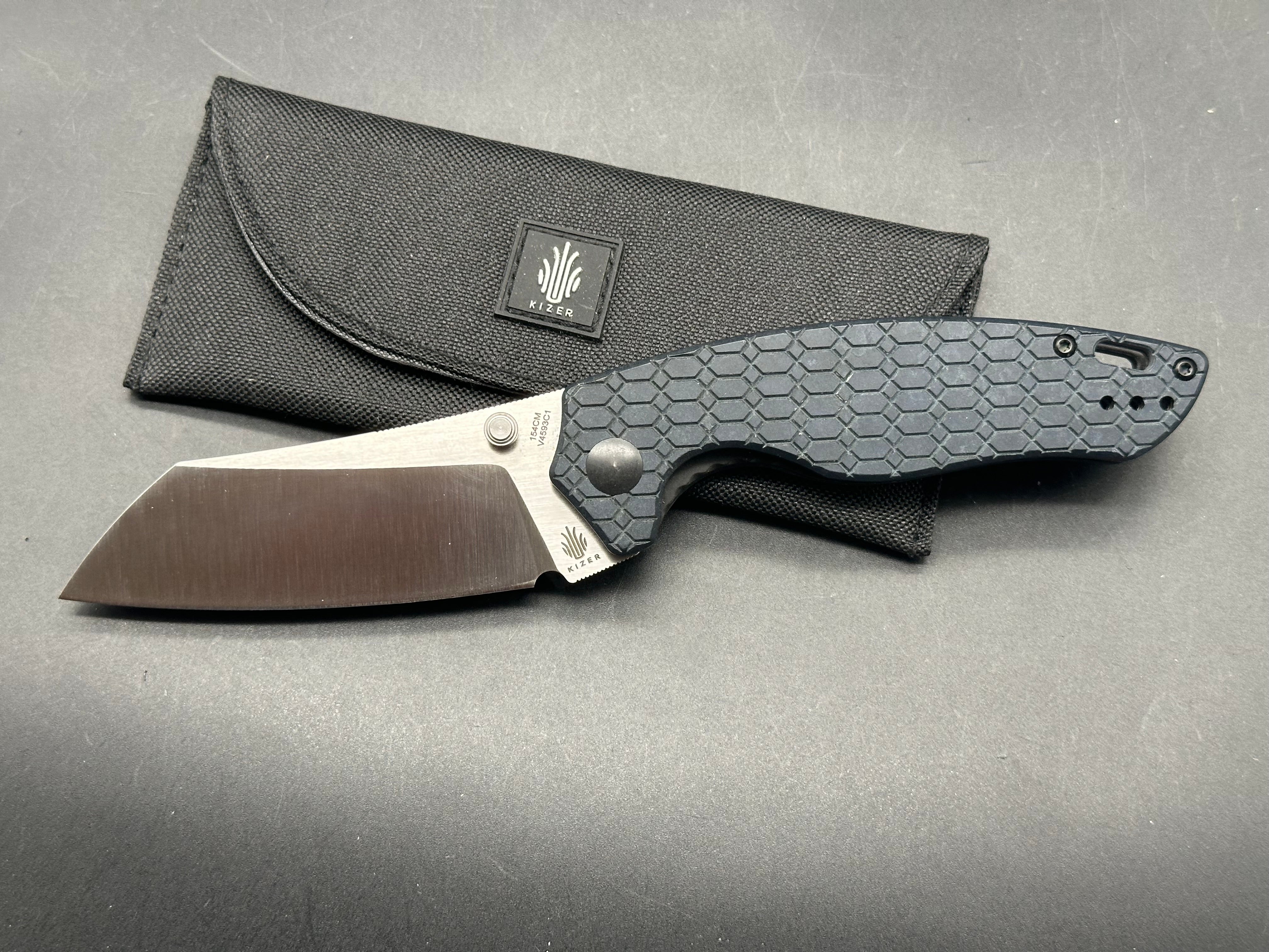 Kizer Towser K - 154CM Steel. Blue Richlite