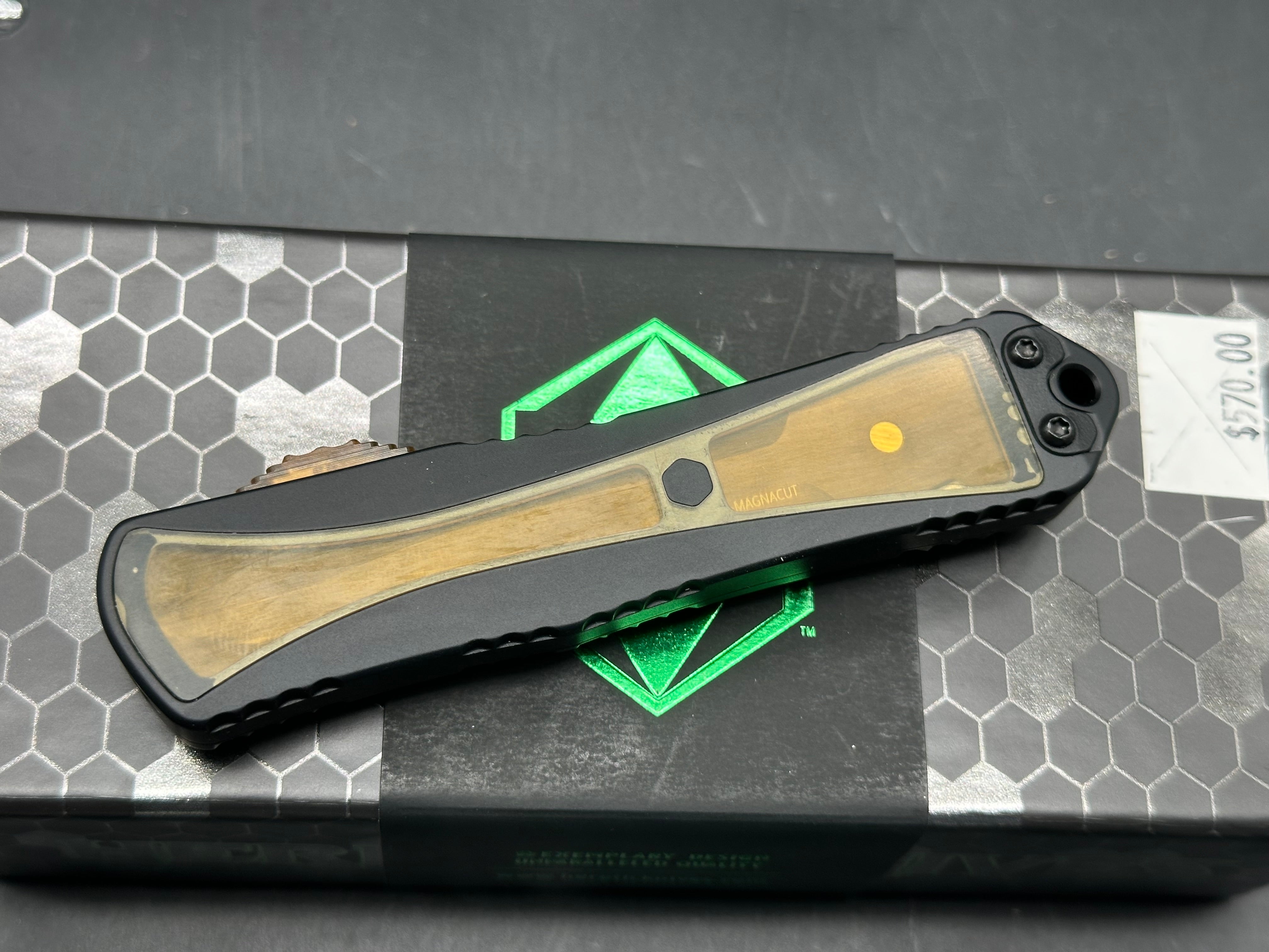Heretic Manticore E Double Edge DLC Full Serrated Ultem inlay