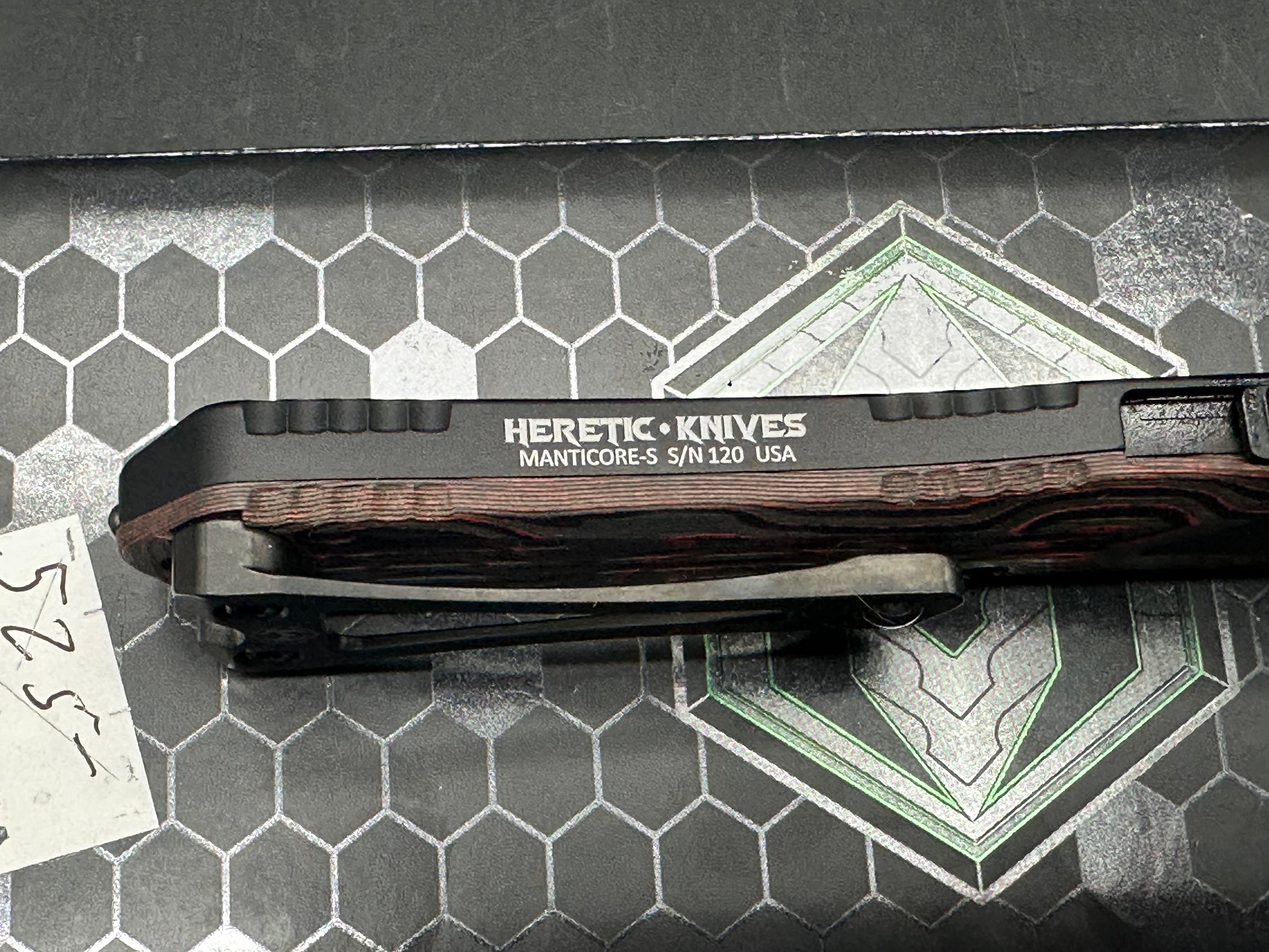 Heretic Manticore S Bowie DLC black ano w/Orange camo carbon