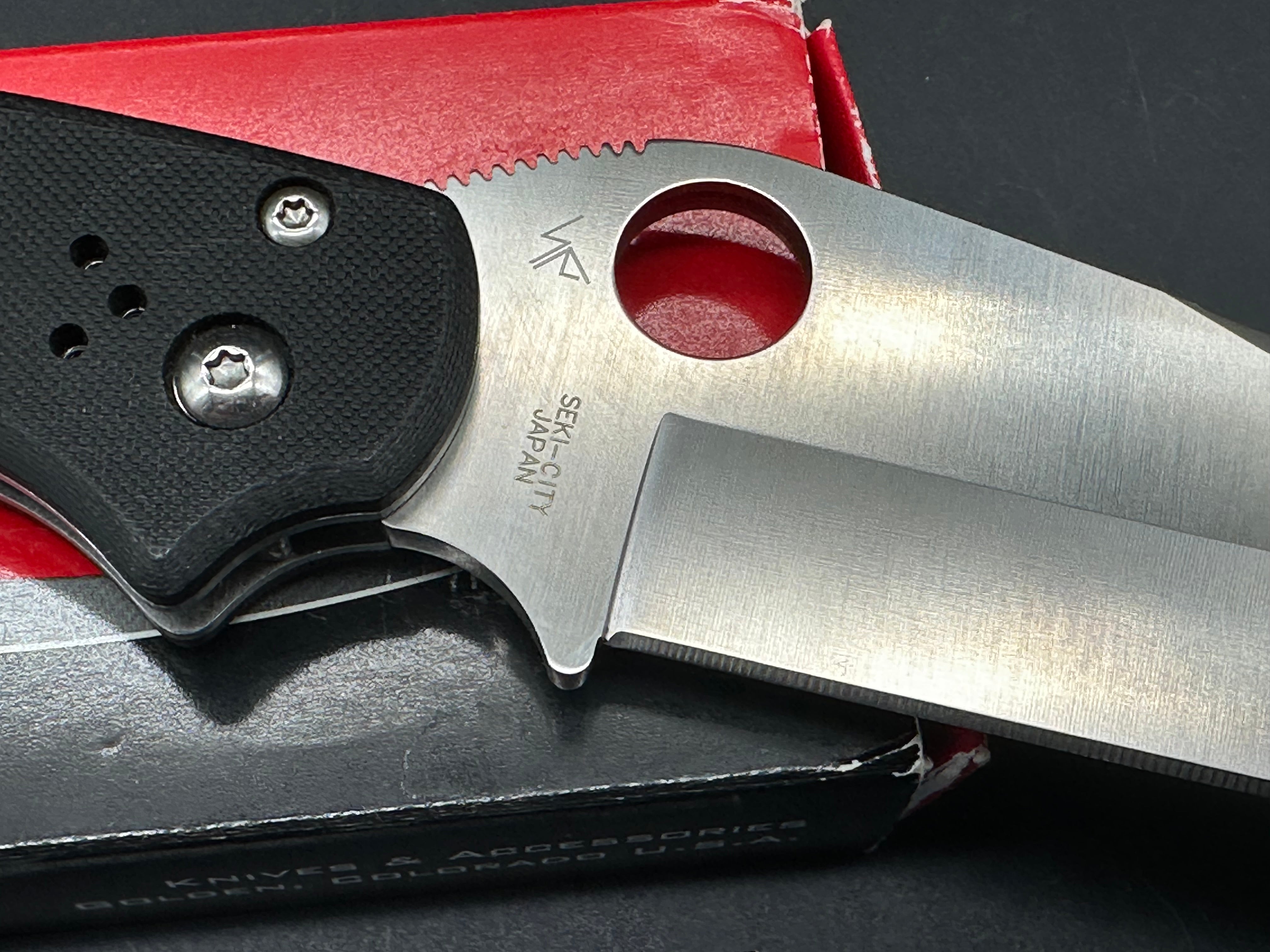 Spyderco Tatanka PowerLock Knife Black G-10 (5.06" Satin)