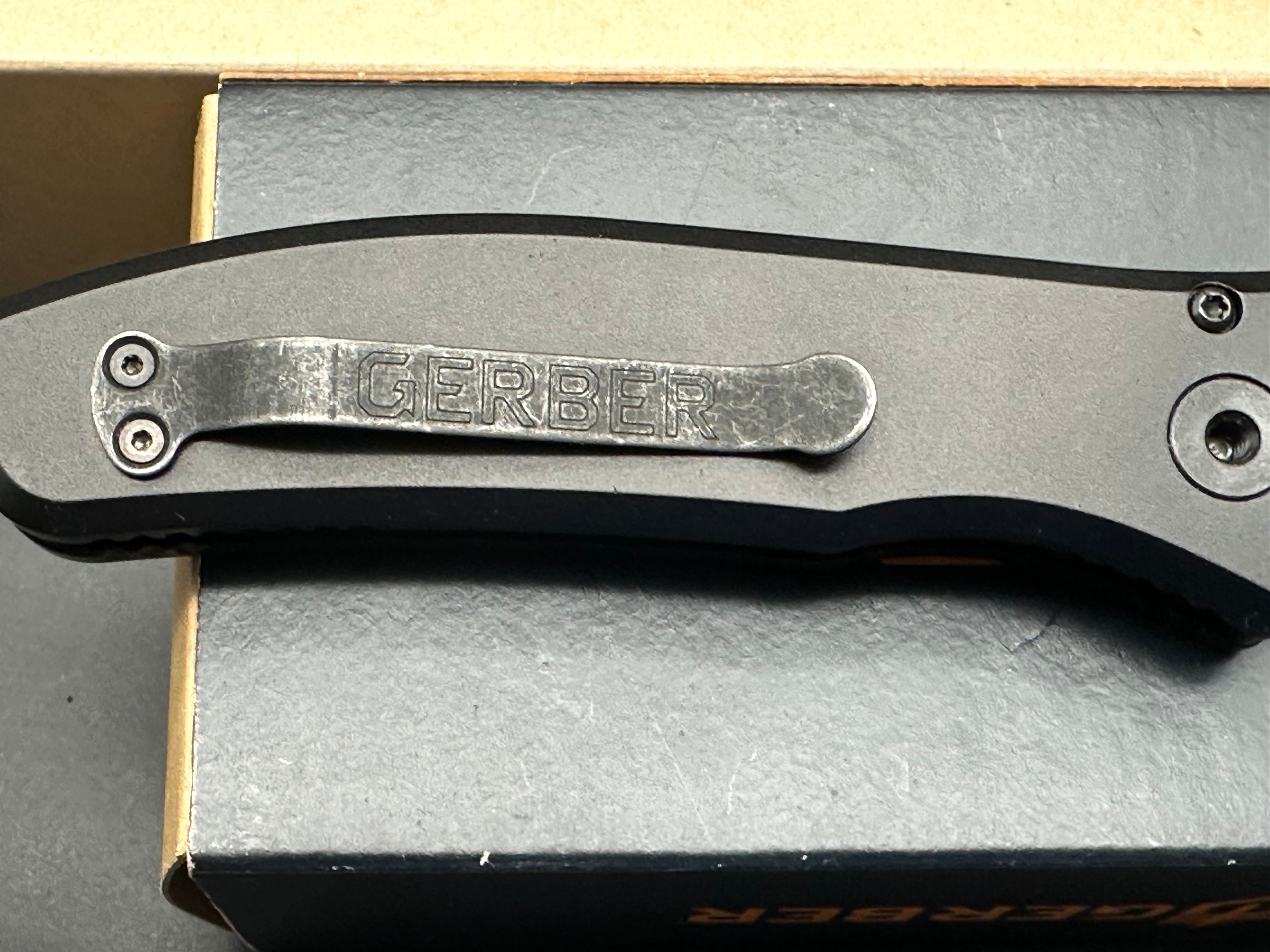 2 knife Gerber bundle Gerber Empower Auto w/S30V and Flatiron