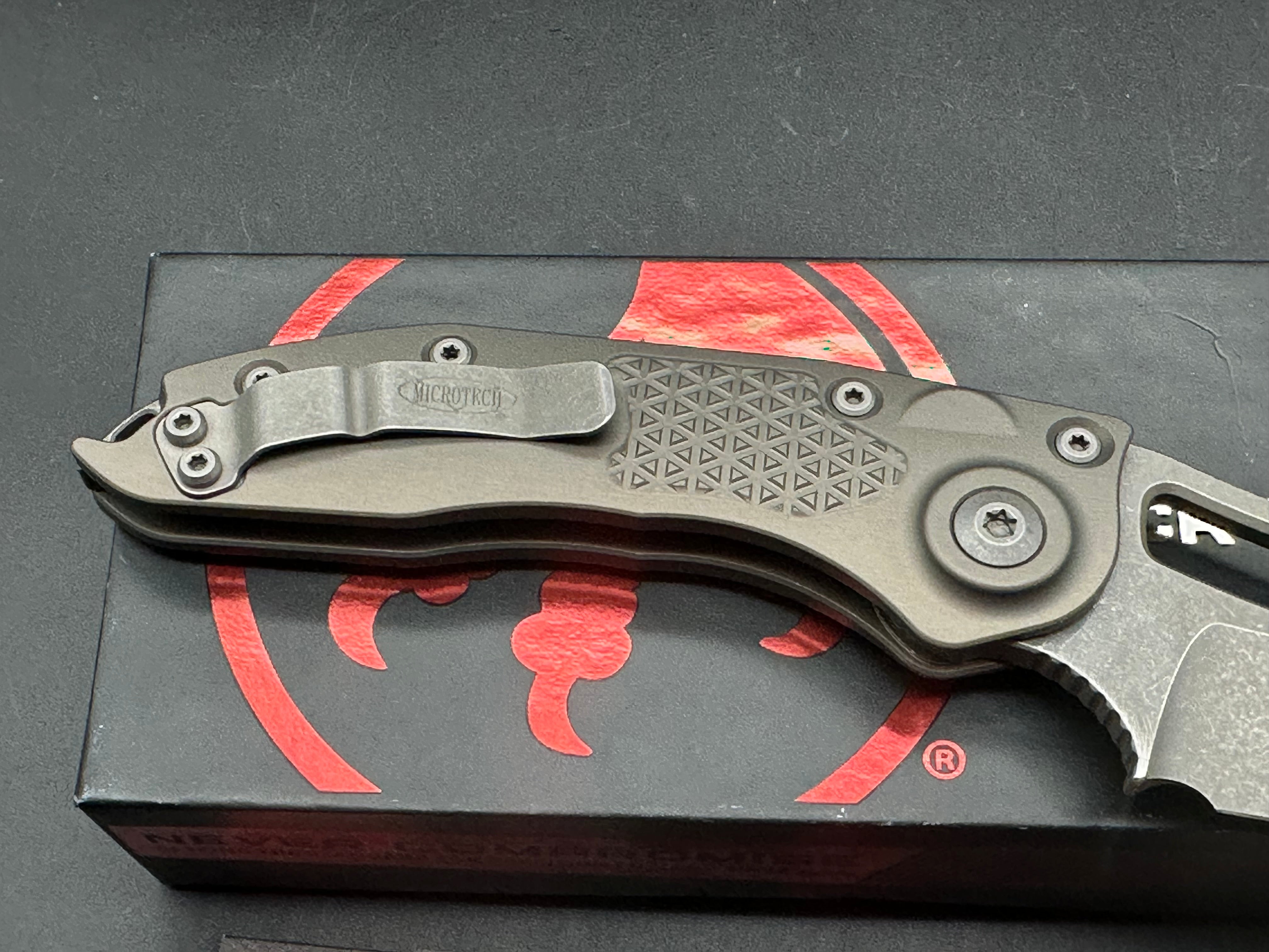 Microtech Stitch-A S/E Automatic Knife Natural Clear Gray (3.75" Apocalyptic)