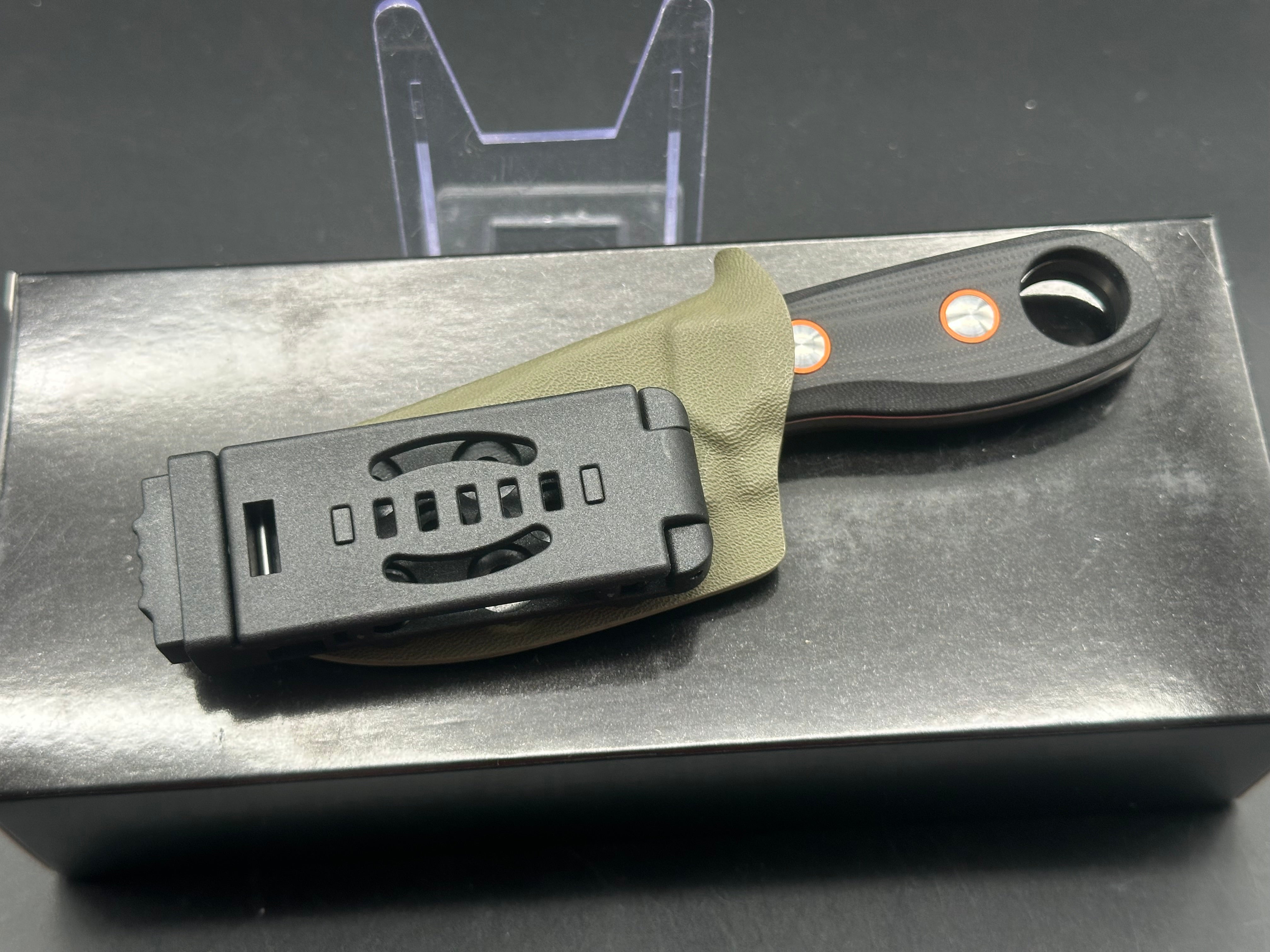 Kizer BEAVER | NITRO-V | BLACK G10 | 1078M1