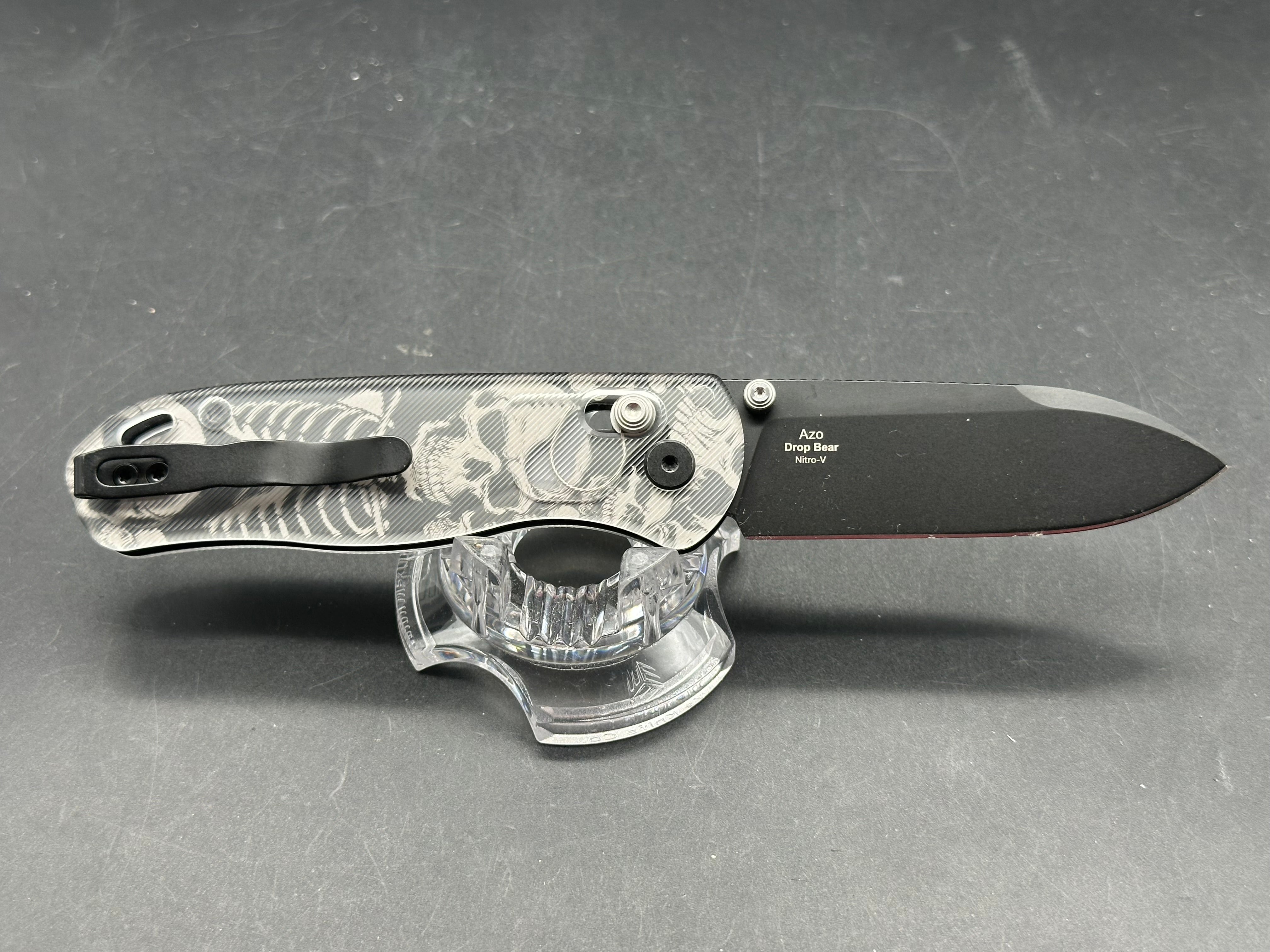 Kizer Drop Bear Laser engraved skull acrylic scales Nitro-V