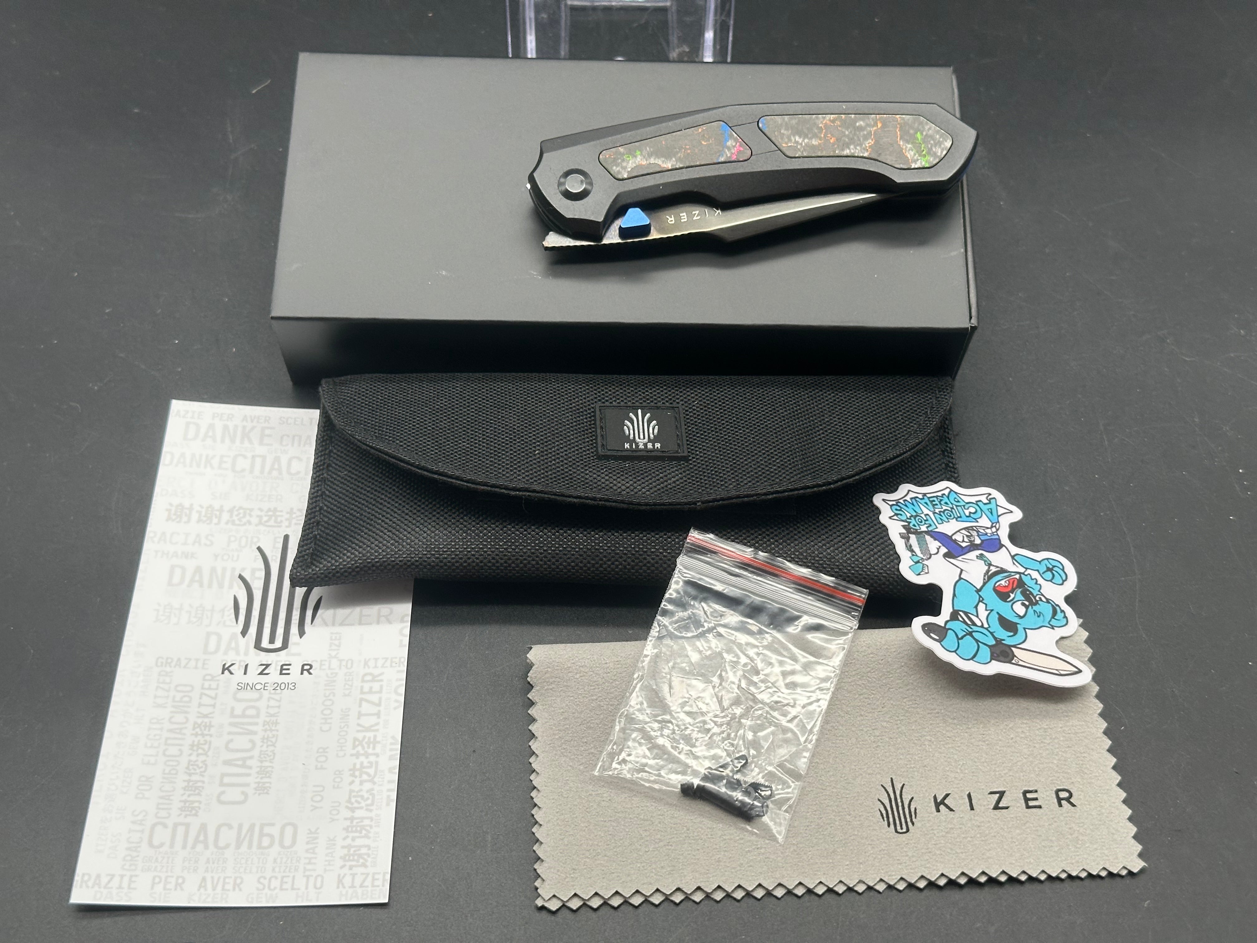 Kizer FEWEED | S45VN | TITANIUM CAMO CARBON 80S