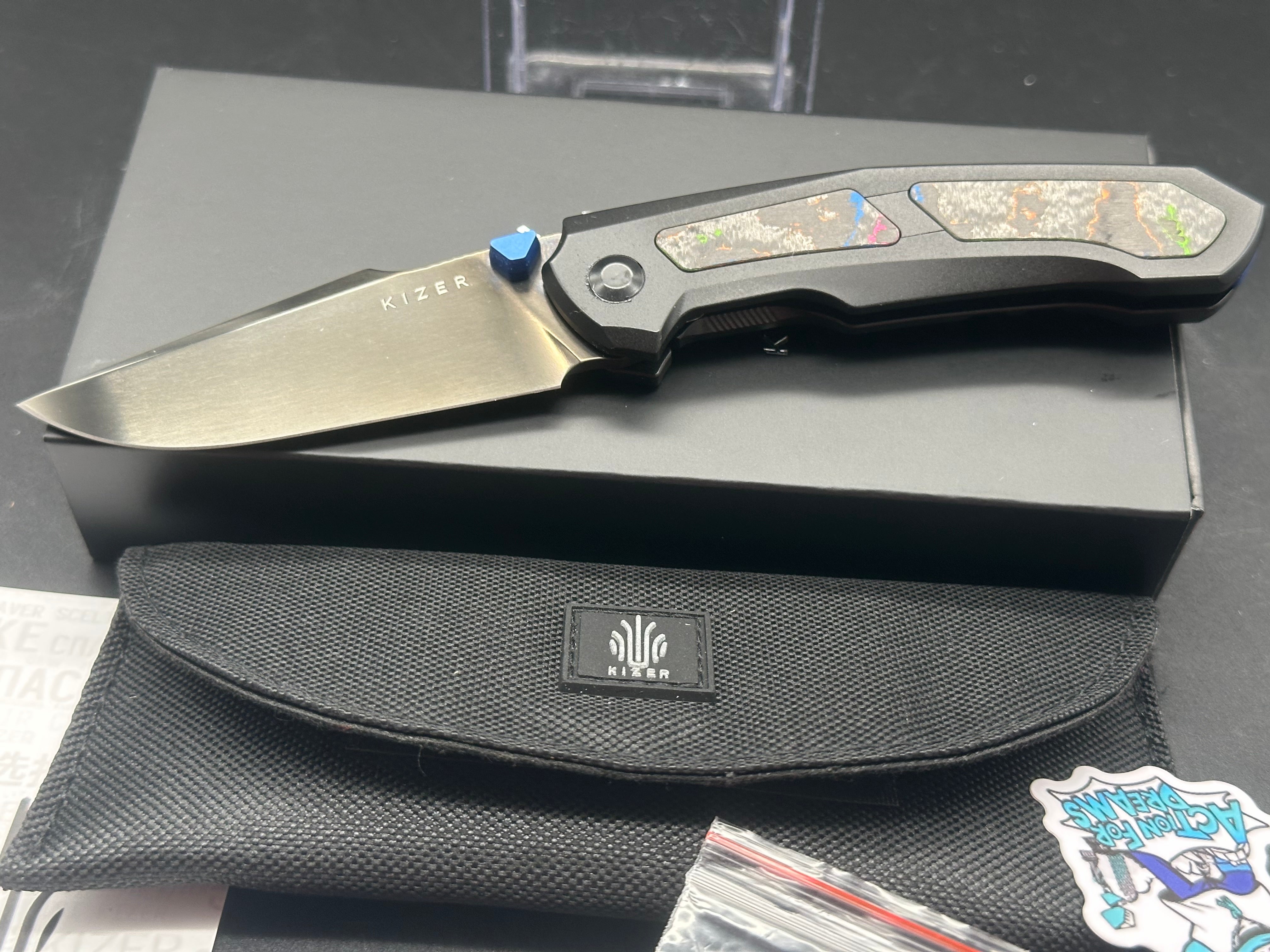 Kizer FEWEED | S45VN | TITANIUM CAMO CARBON 80S