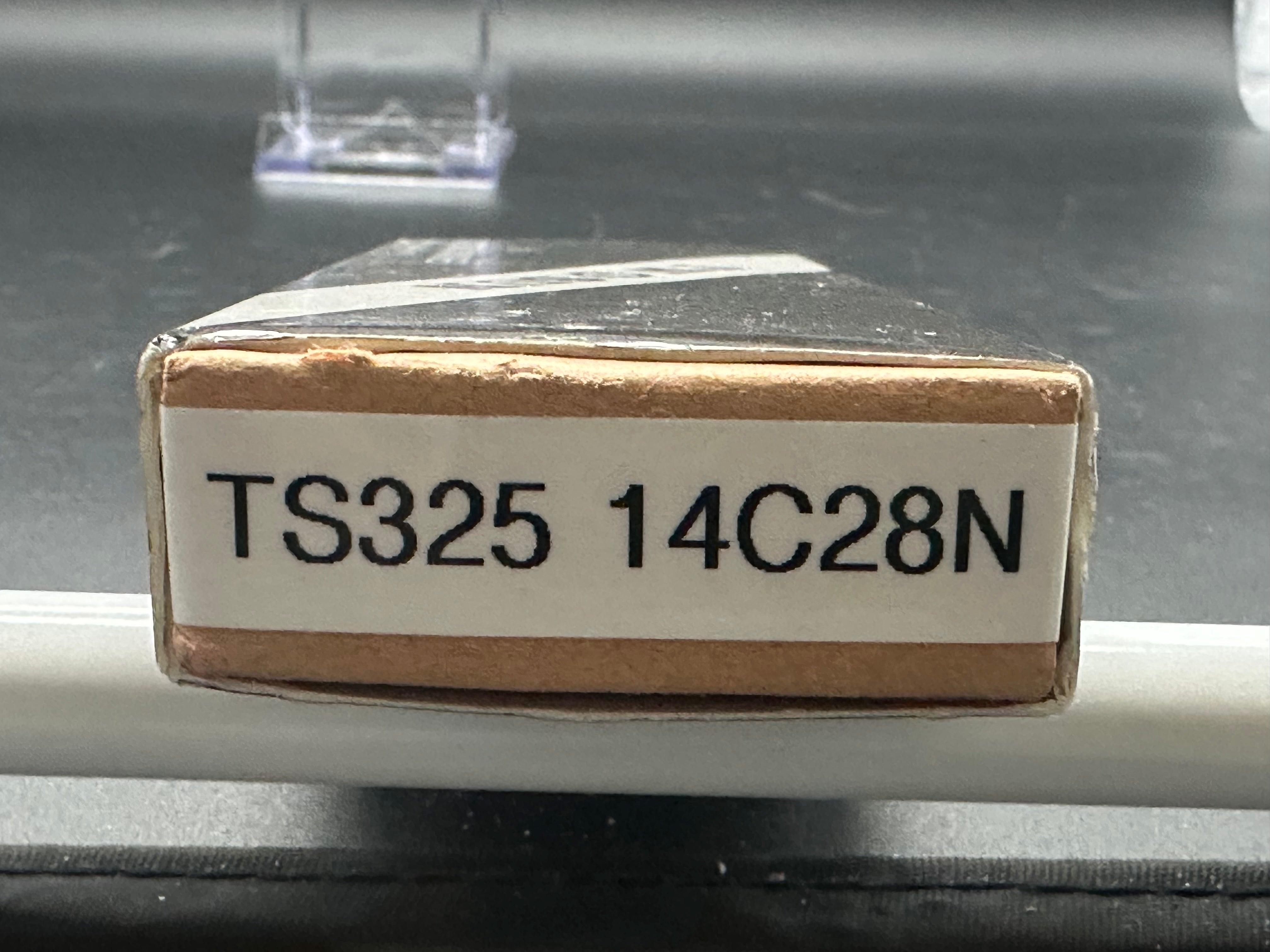 TwoSun TS325 titanium handle w/14c28n blade