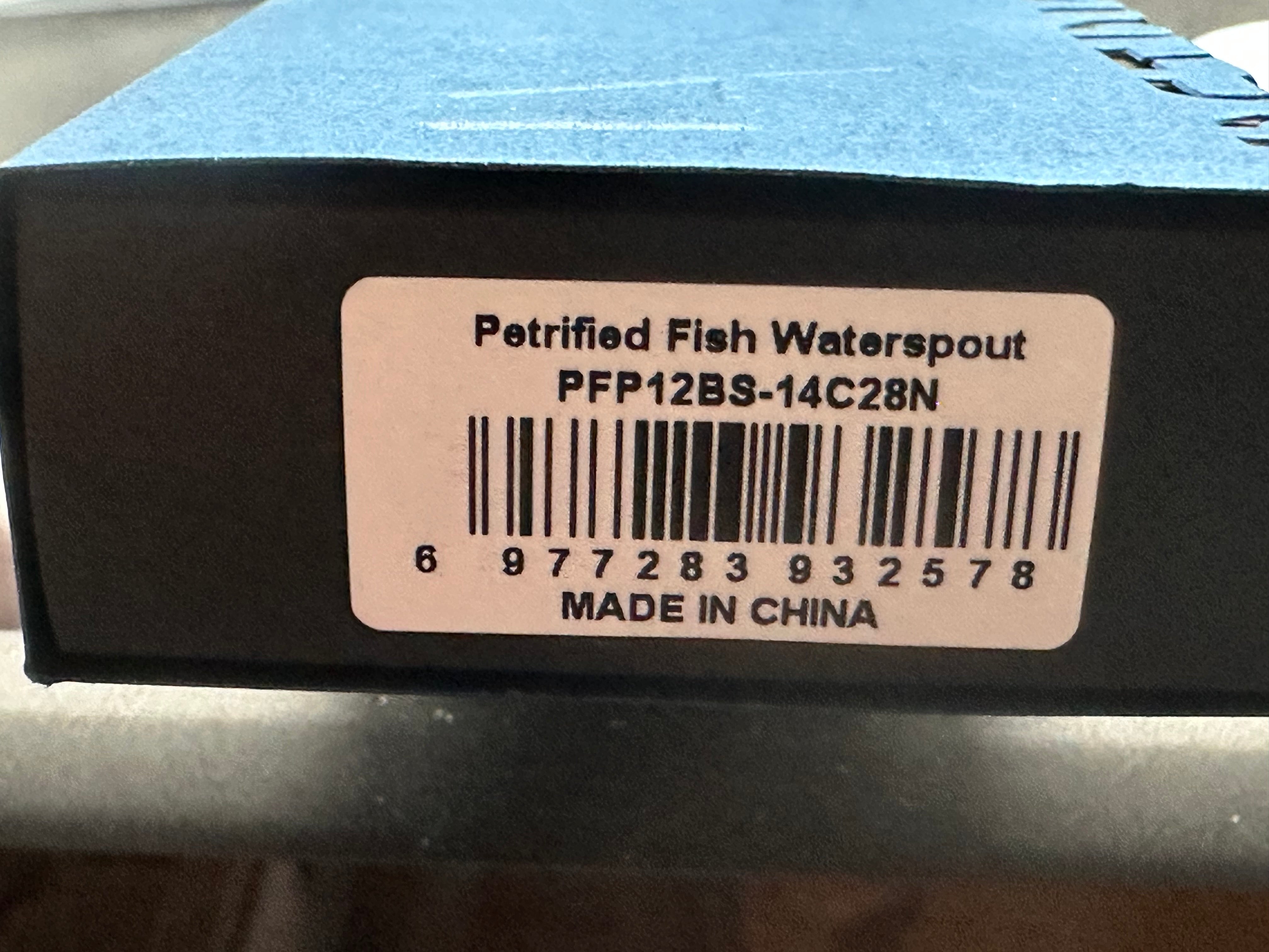 Petrified Fish PFP12- WaterSpout , 3.54" 14C28N Steel Blade, G10 Handle, Flipper Liner lock