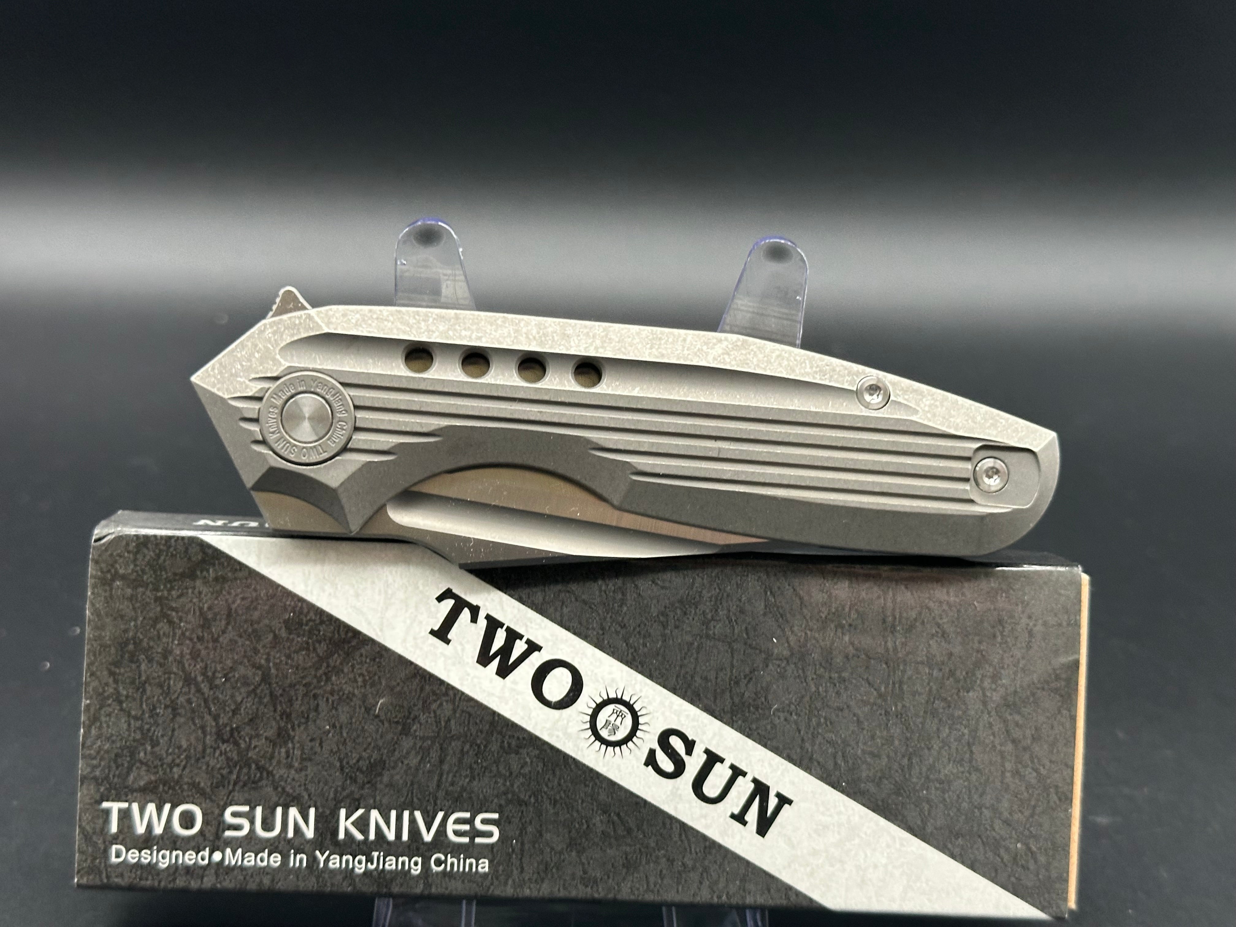 TWOSUN TS194 FLIPPER FOLDING KNIFE TITANIUM HANDLE FRAME LOCK M390 PLAIN EDGE