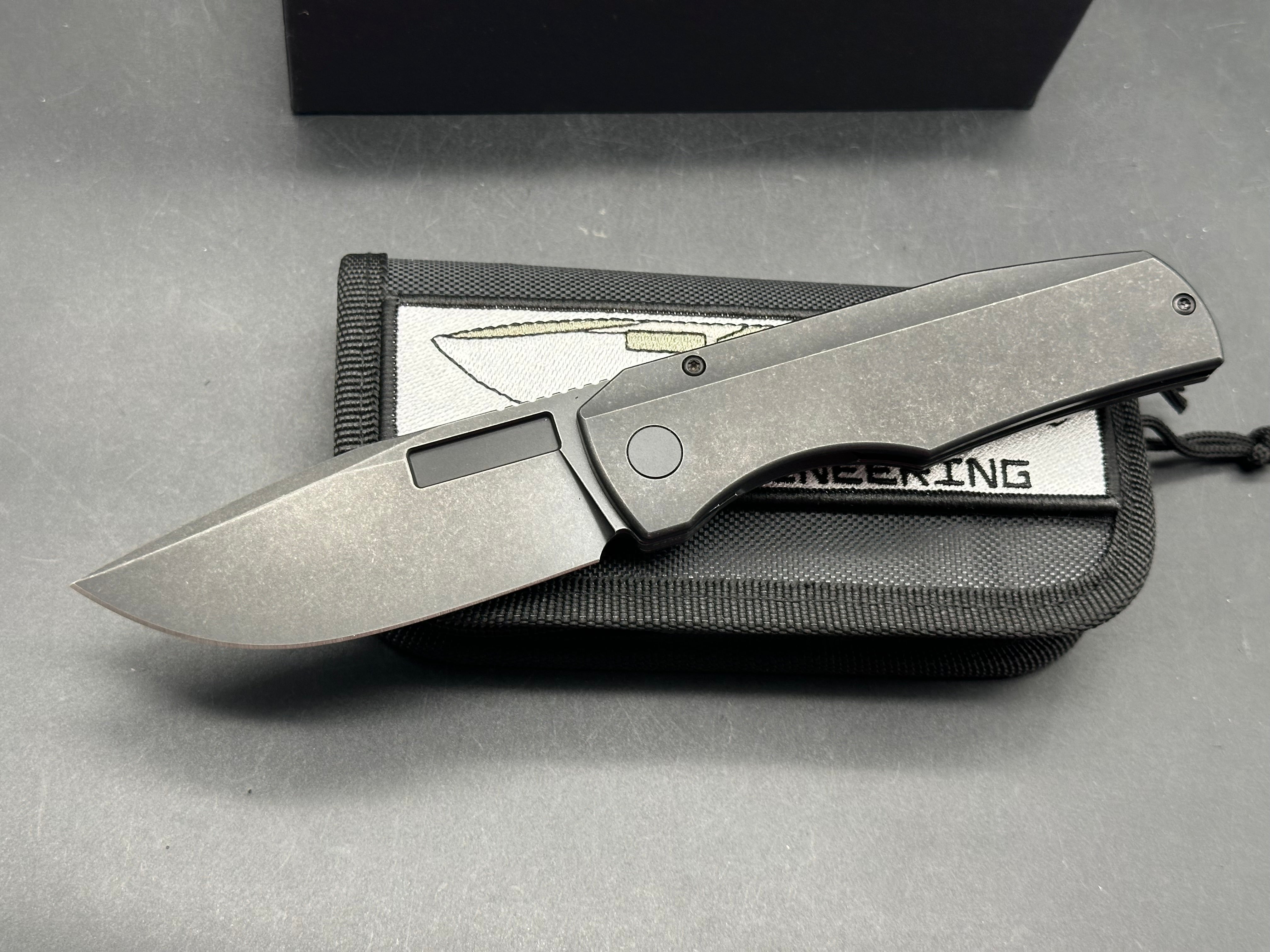 Vero Nova #430, Full Blackwash, Blackwashed M390 Blade, Blackwashed Ti Scales