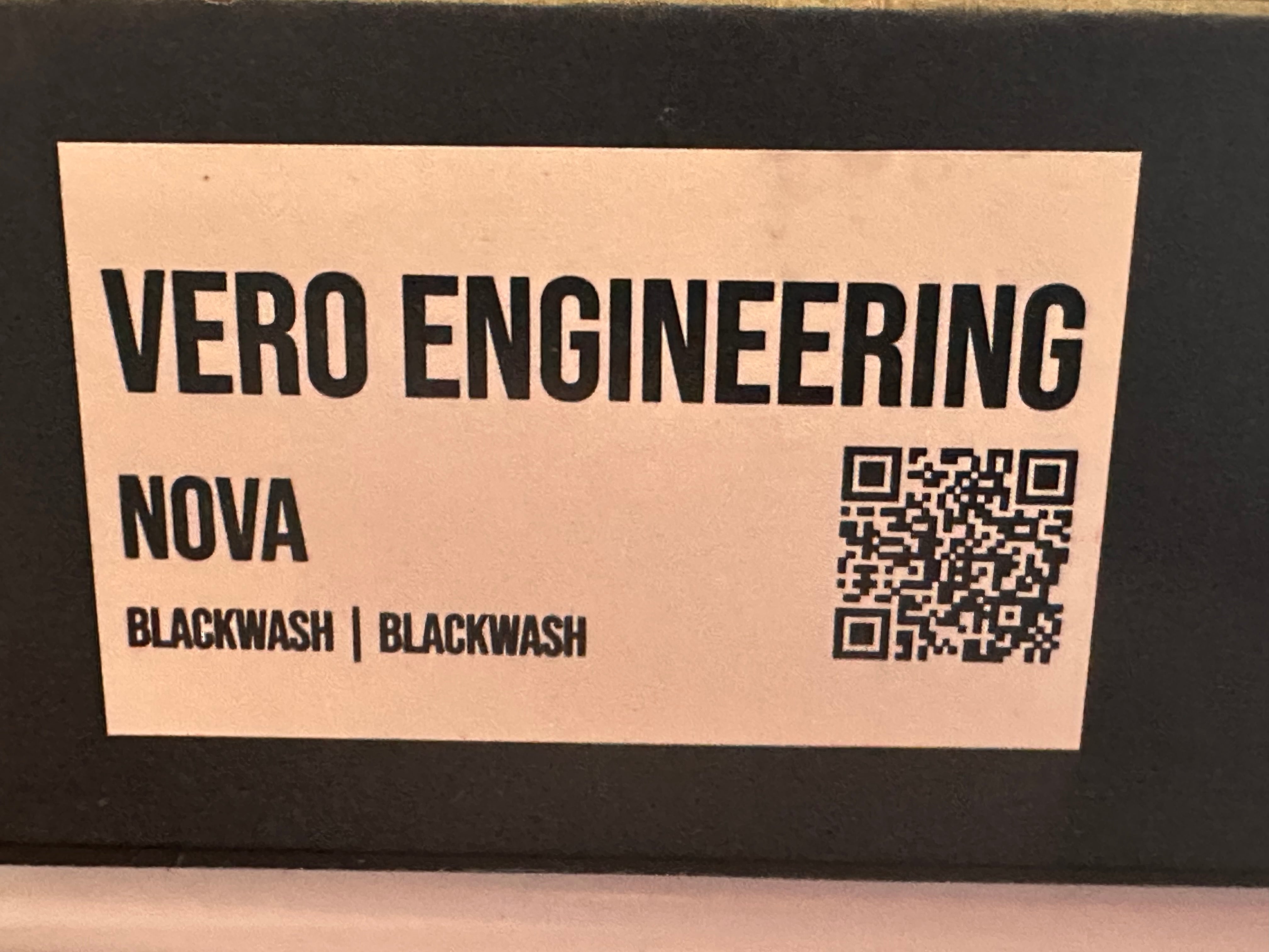 Vero Nova #430, Full Blackwash, Blackwashed M390 Blade, Blackwashed Ti Scales