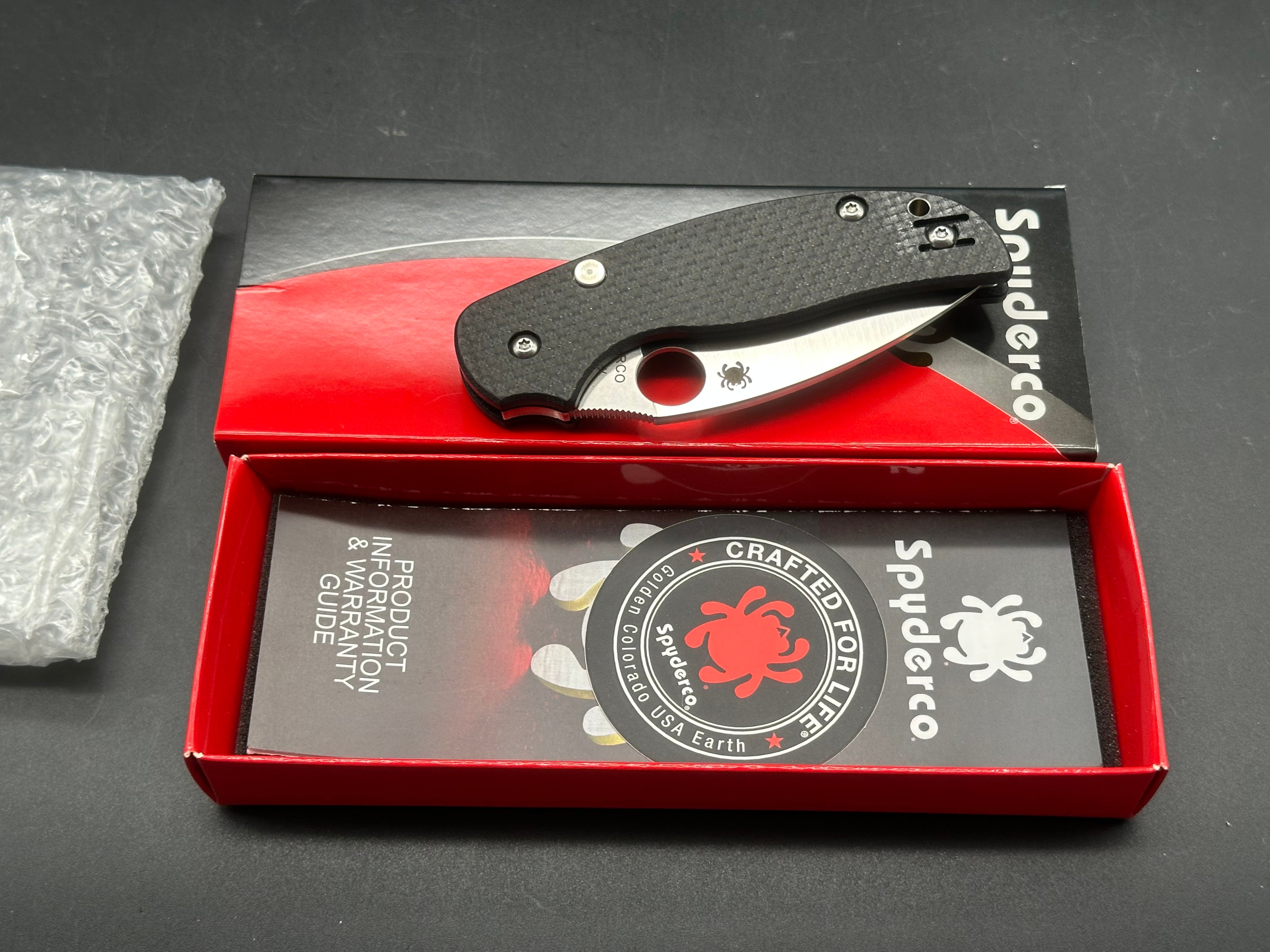 Spyderco Sage 6 3" CPM S30V Satin Blade with Carbon Fiber and G10 Laminate