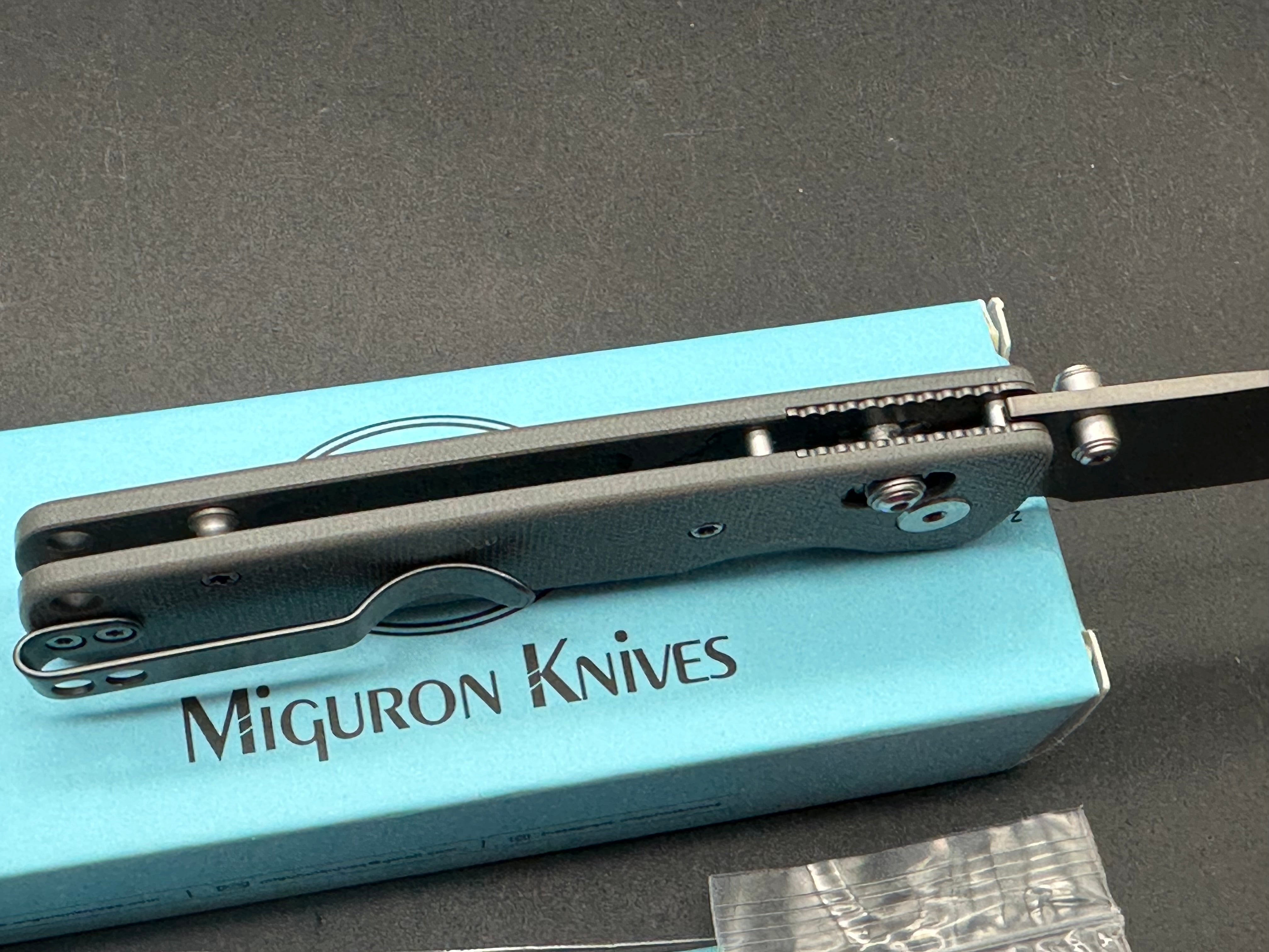 Miguron Vikor 3.14" 14C28N Graywash Blade with Gray Peel Ply Textured G10 Scales with Skiff Bearings installed