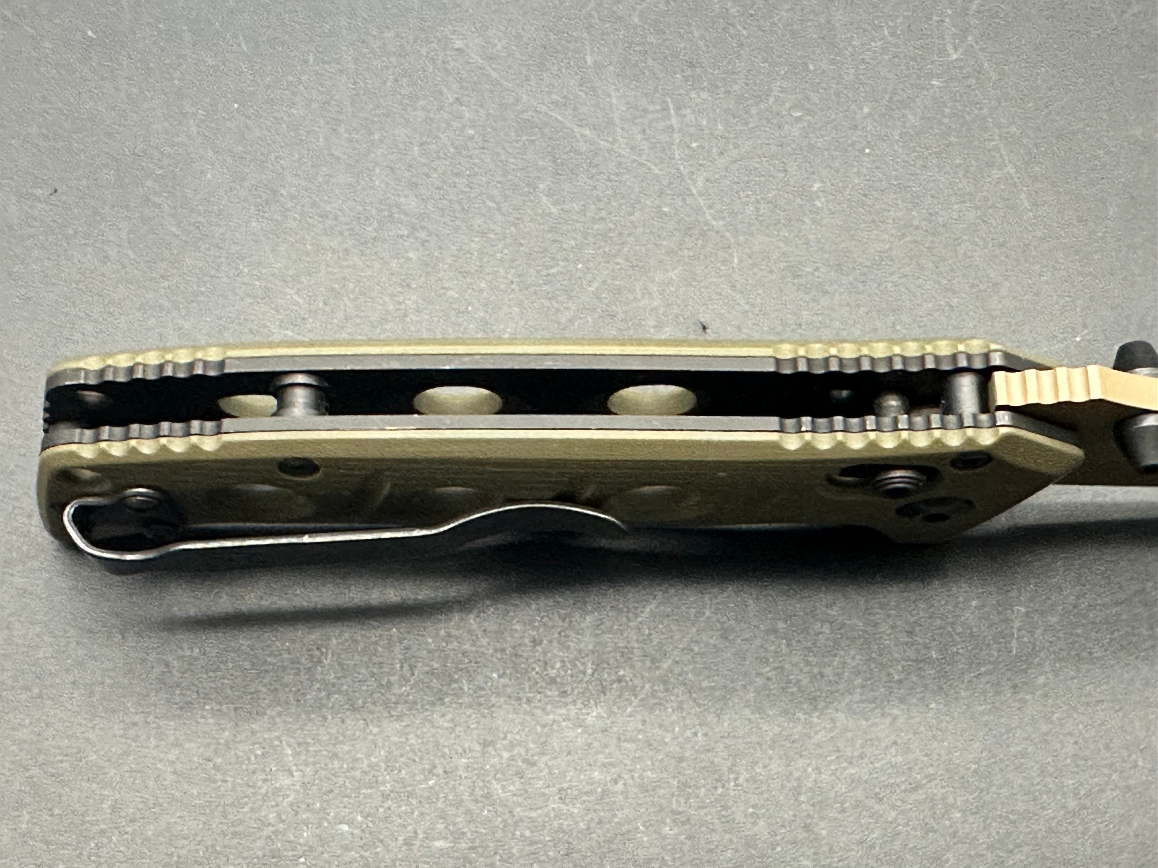 BENCHMADE 273 MINI ADAMAS FOLDING KNIFE OLIVE DRAB G-10 HANDLE CPM-CRUWEAR PLAIN EDGE BM273FE-2