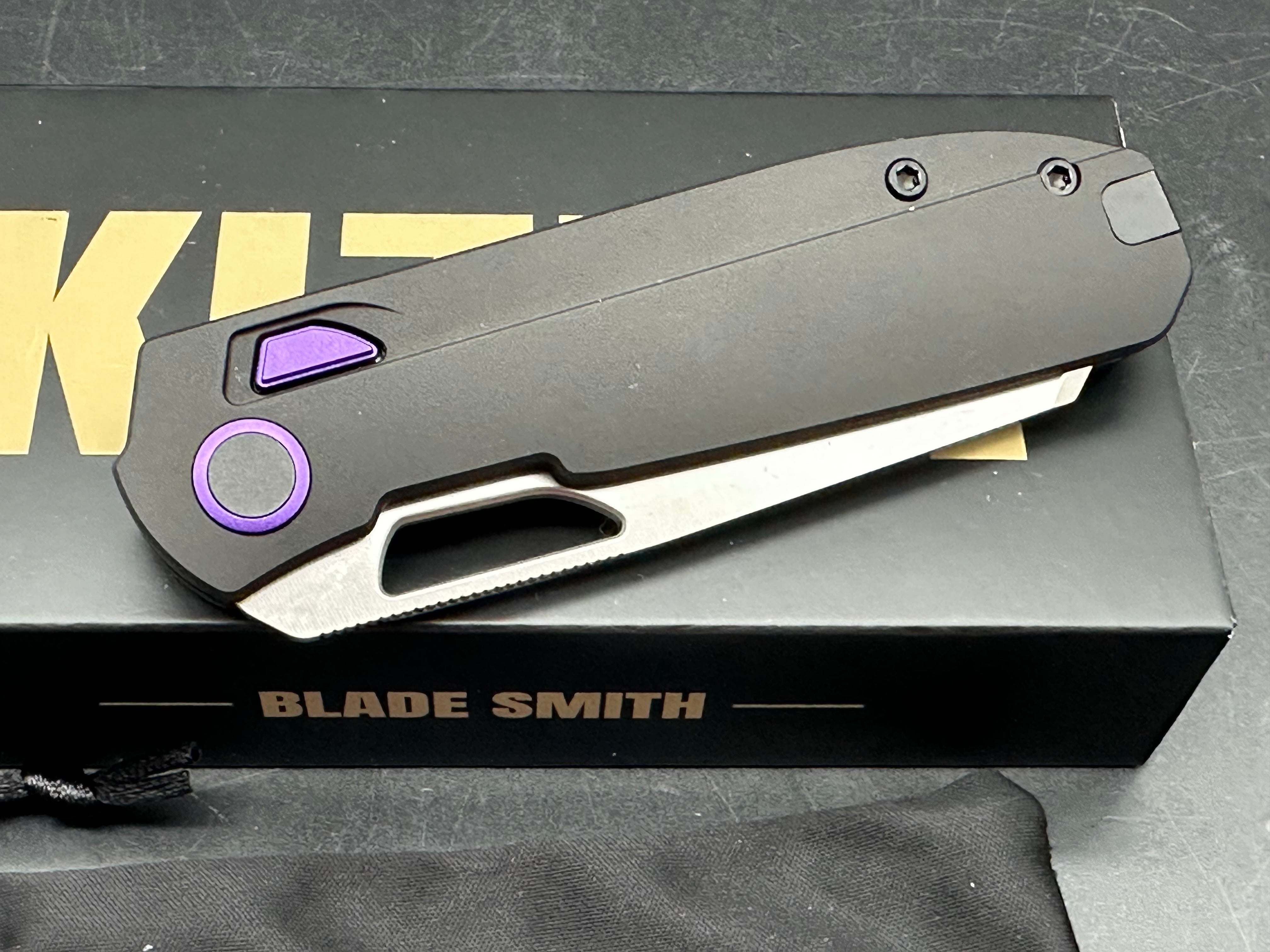 KIZER MASH BLACK ALUMINUM M390 MODIFIED SHEEPSFOOT