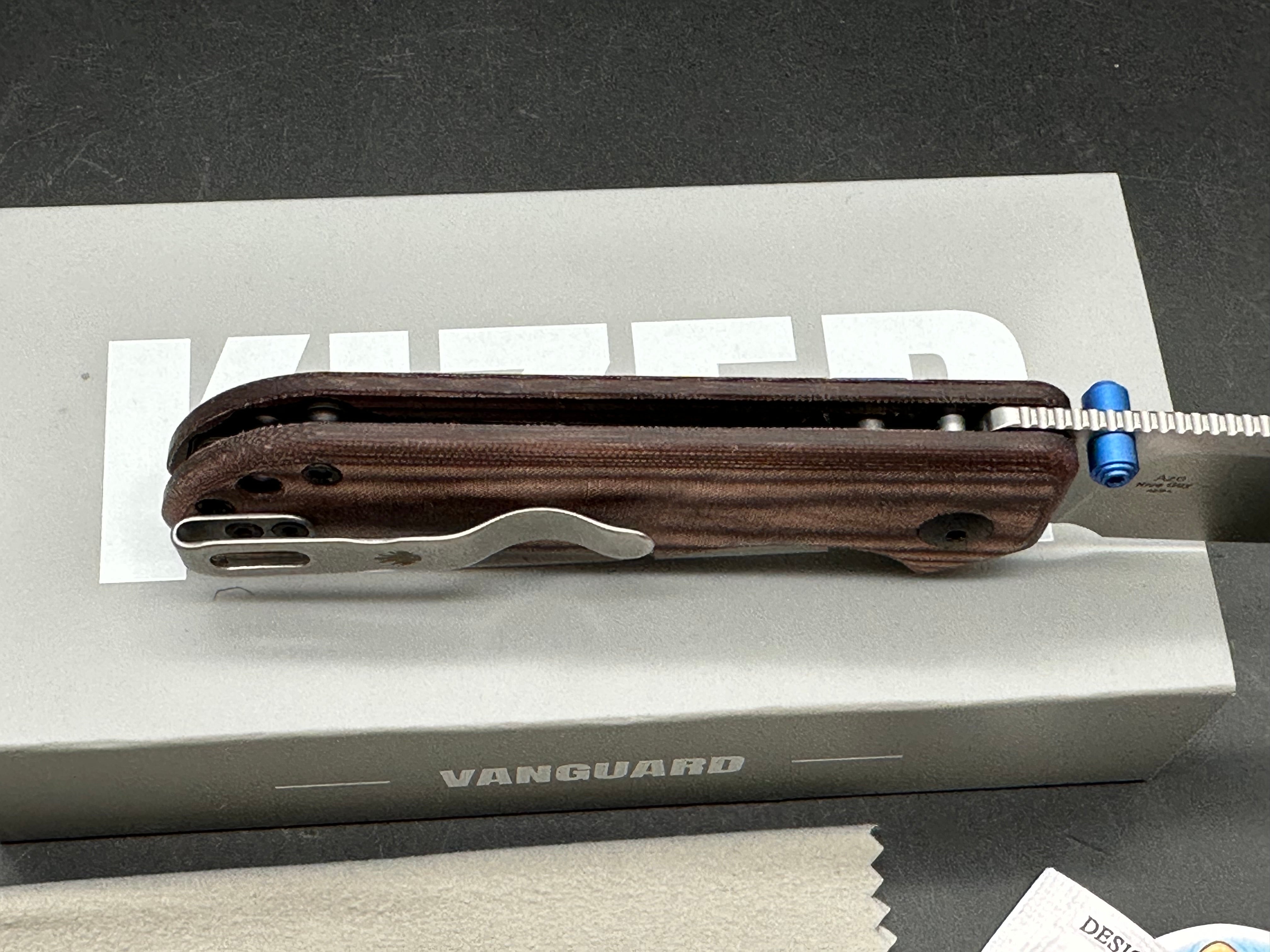 KIZER NICE GUY BROWN MADDER MICARTA HANDLE AEB-L CLIP POINT PLAIN EDGE