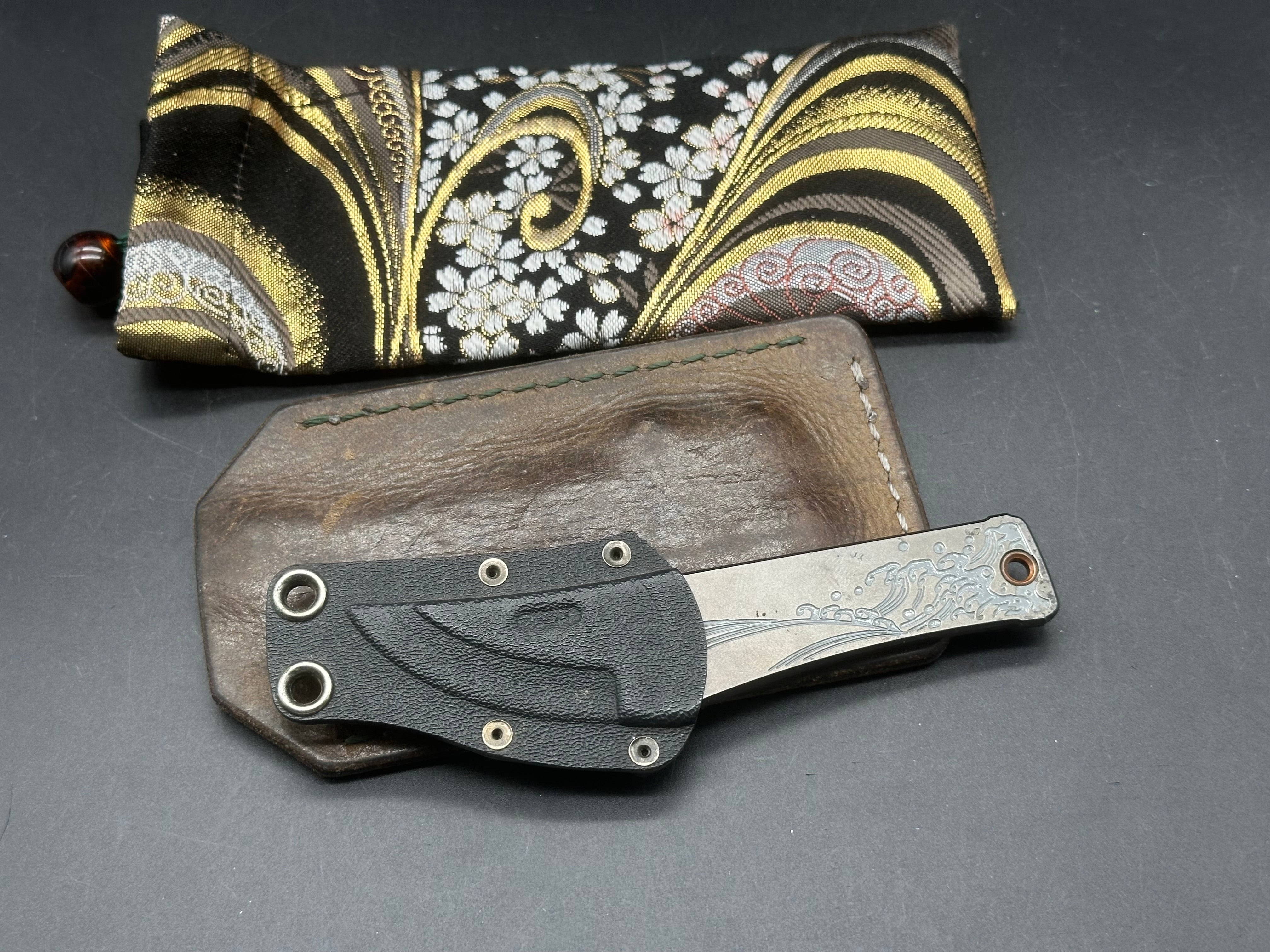 Rockstead Chou knife YXR-7 blade material that is DLC coated