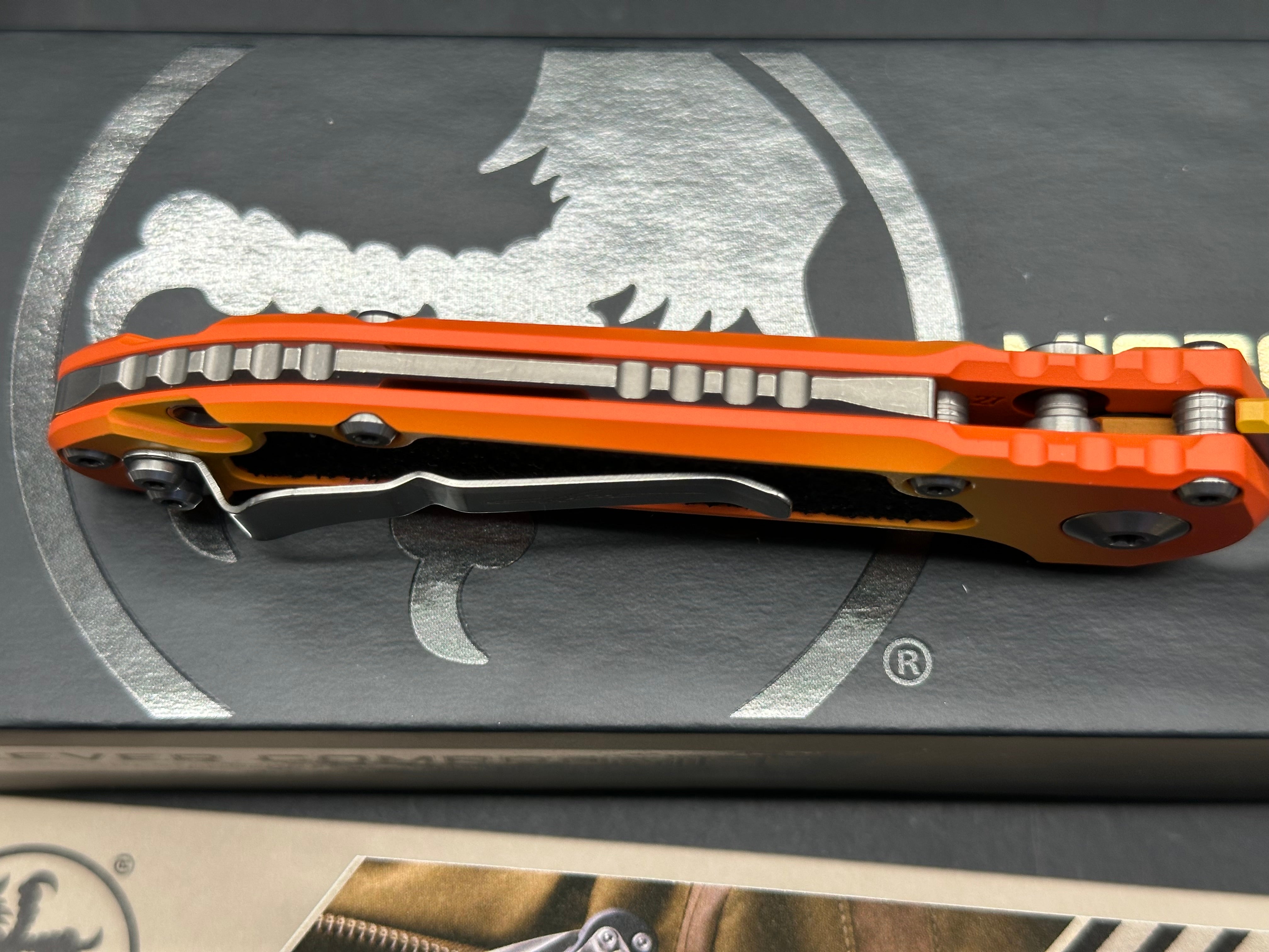 Microtech LUDT Sunrise 1135-1 LPSUS LUDT Gen III drop point sunrise orange