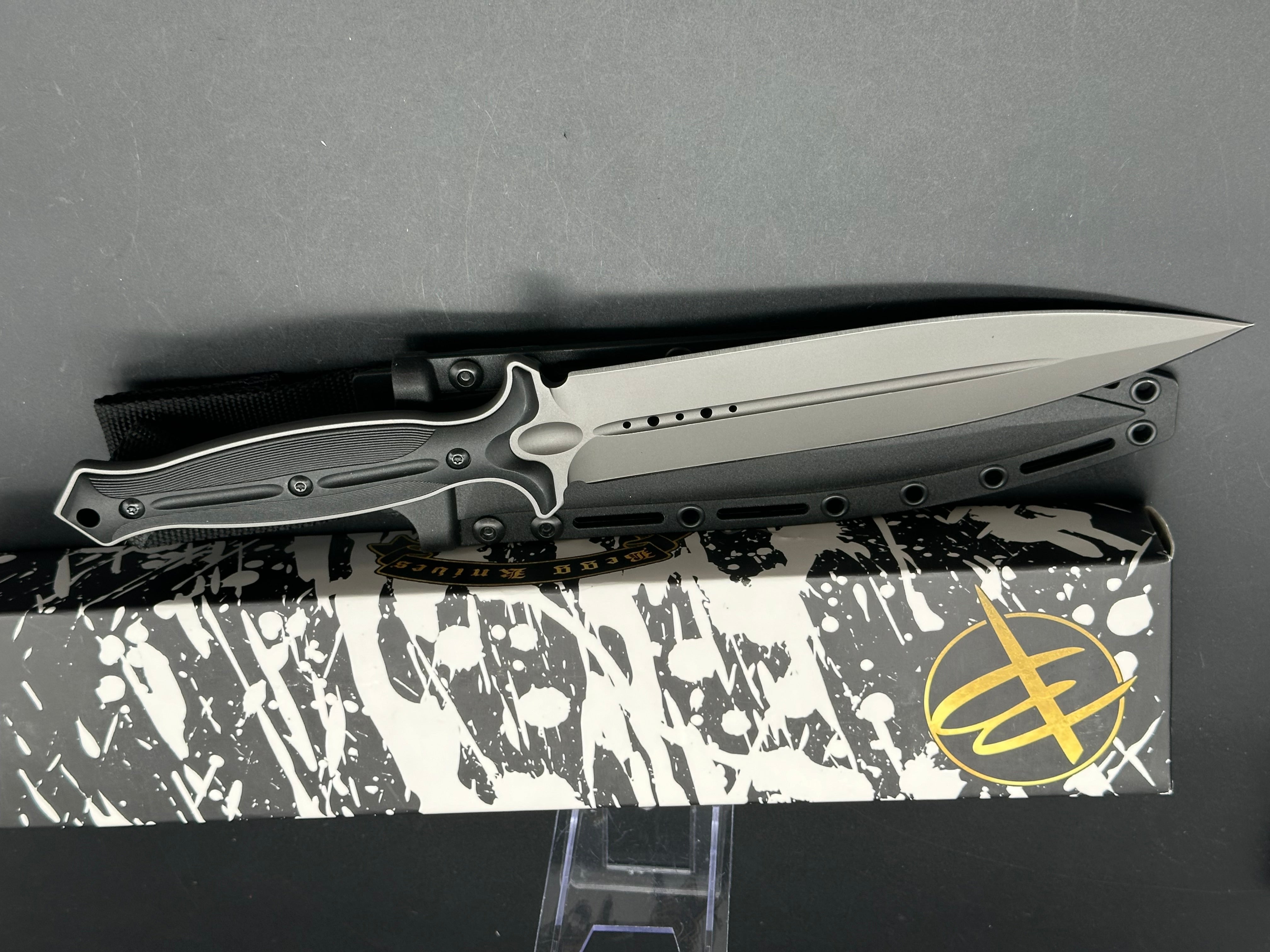 Todd Begg Knives Filoso Dagger 8"/Fixed Blade/Black G-10 Handle/Grey DLC 1095