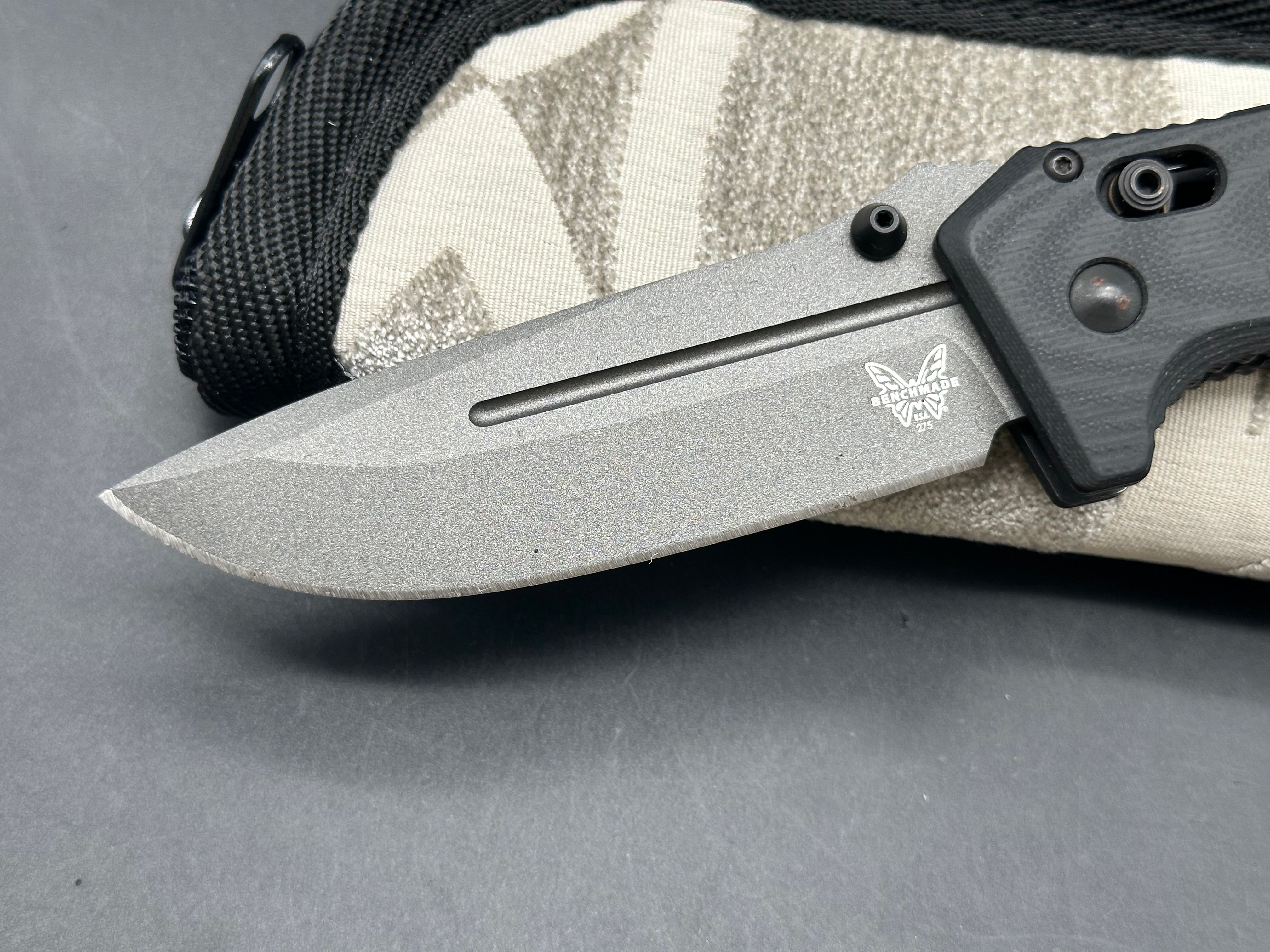 Benchmade Adamas Black G-10 Handle, Axis Lock, Gray Cerakote CPM-CRUWEAR (3.80” DP) Blade