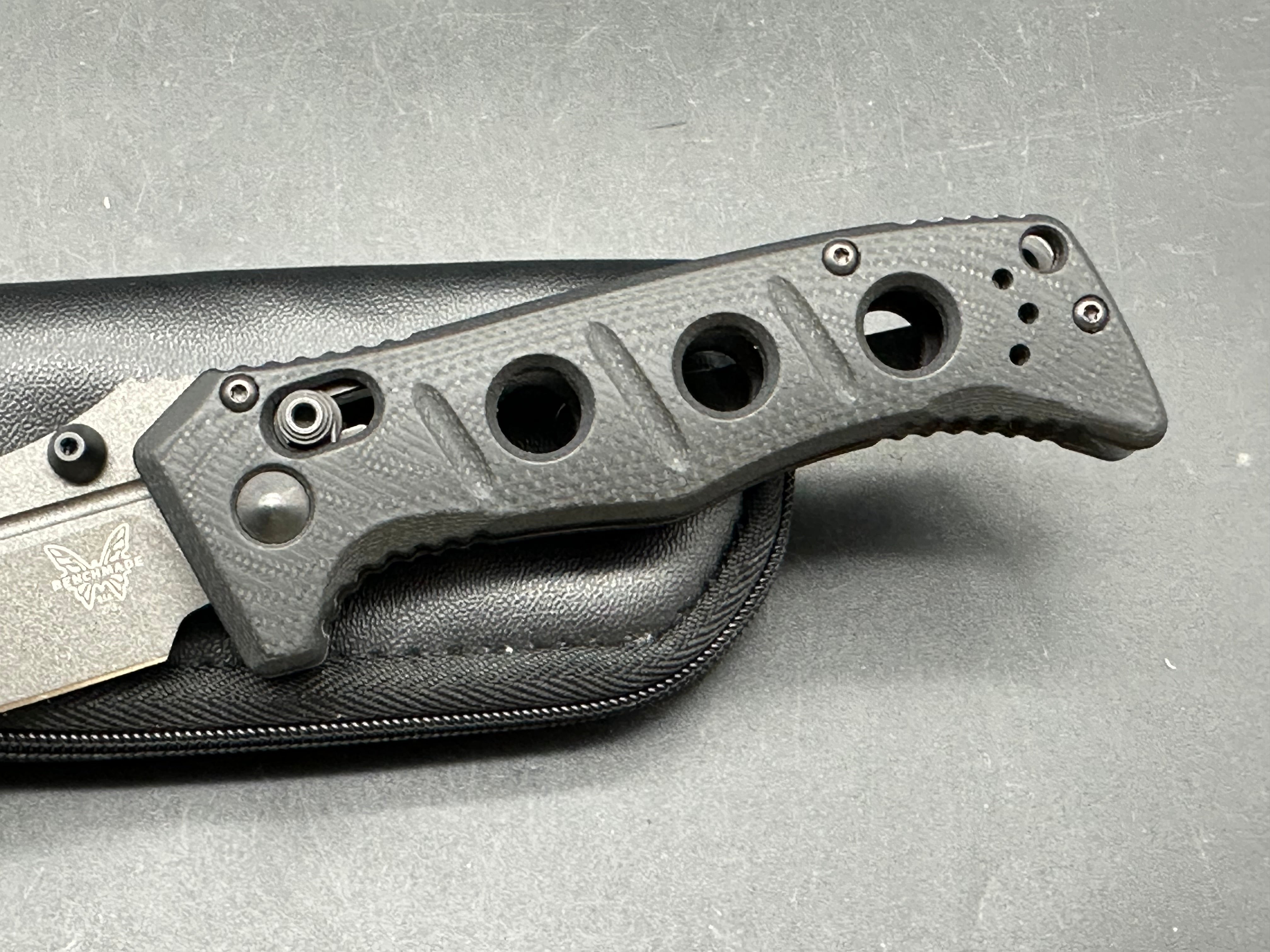 Benchmade Mini Adamas Black G-10 Handle Gray Cerakote CPM-CRUWEAR (3.30” DP) Blade
