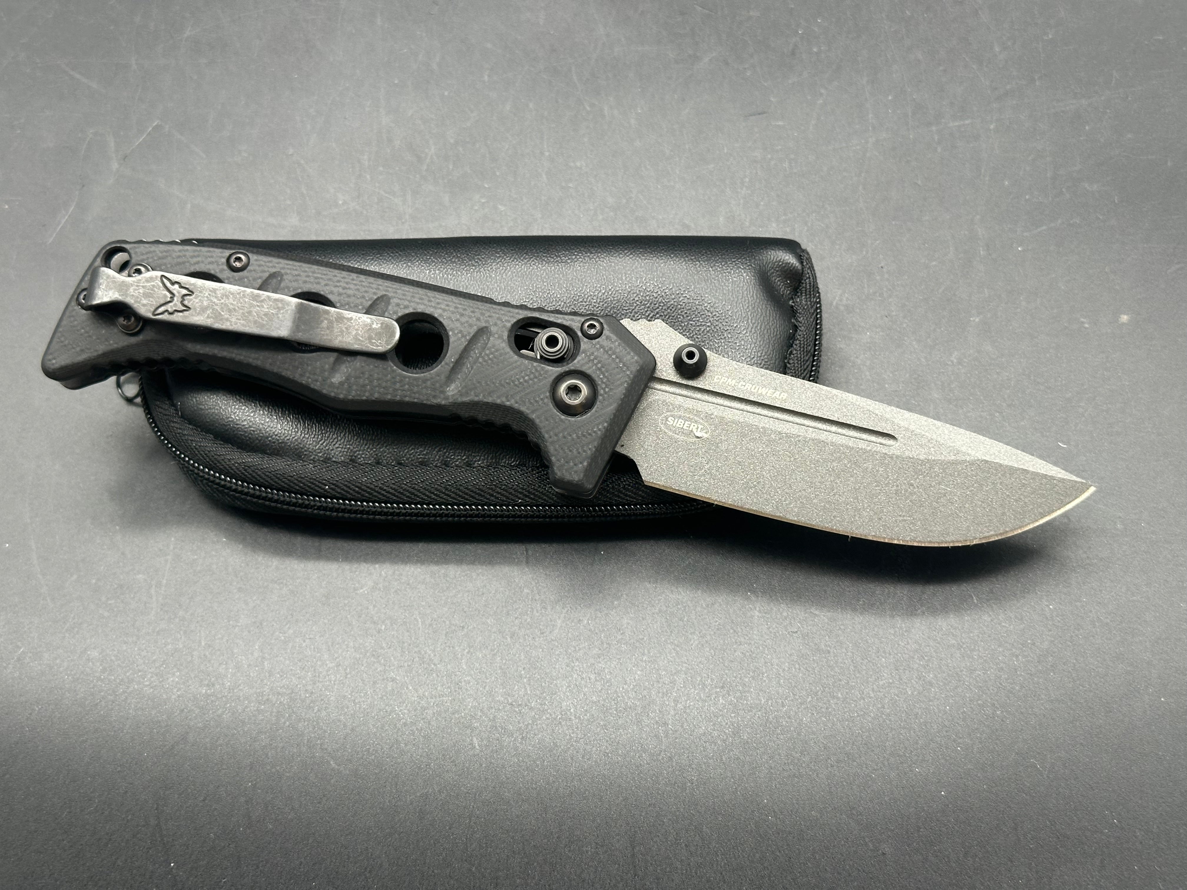 Benchmade Mini Adamas Black G-10 Handle Gray Cerakote CPM-CRUWEAR (3.30” DP) Blade