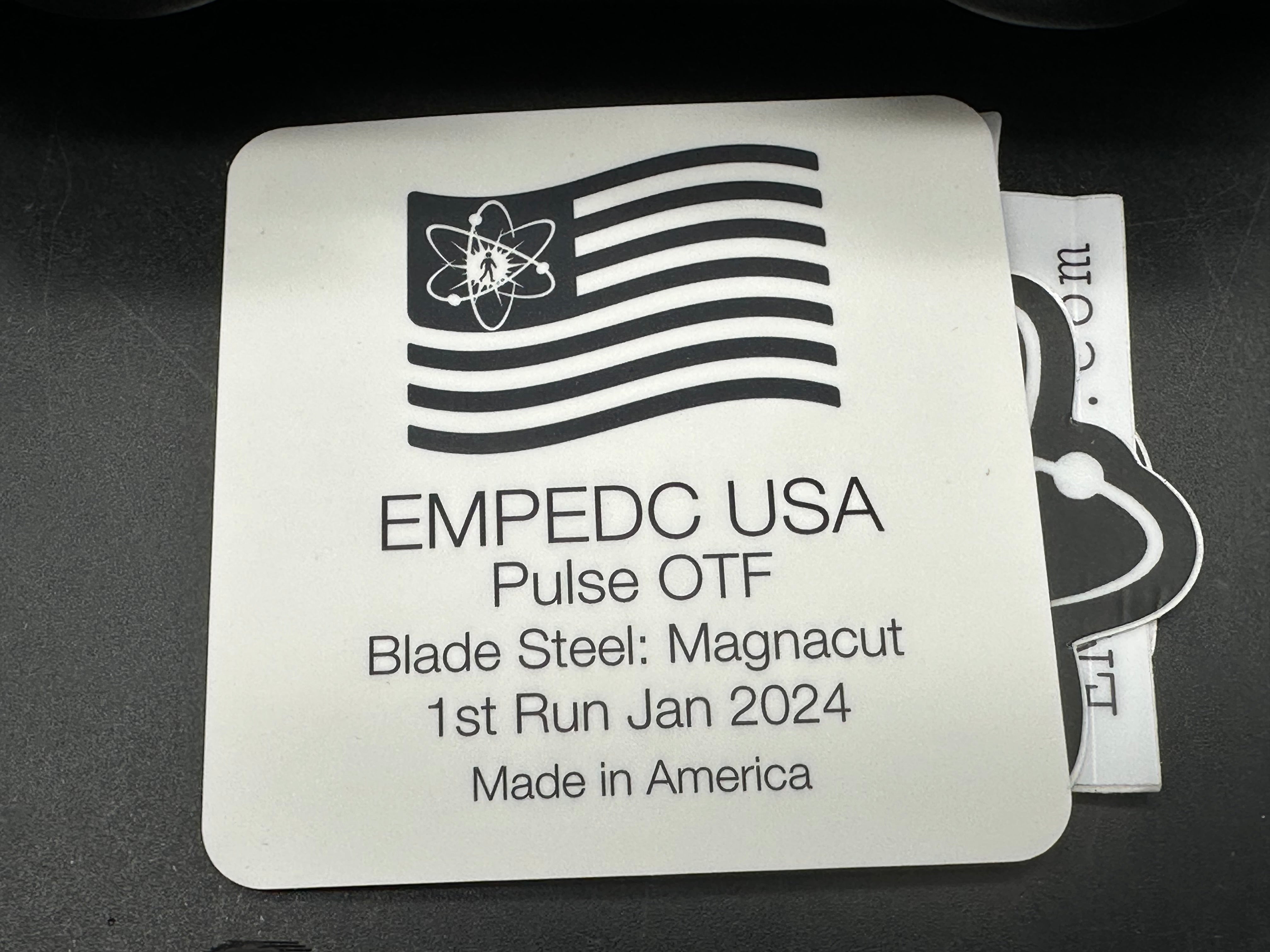 Emp EDC pulse OTF - bluish grey handle and stonewashed blade - reverse tanto magnacut blade