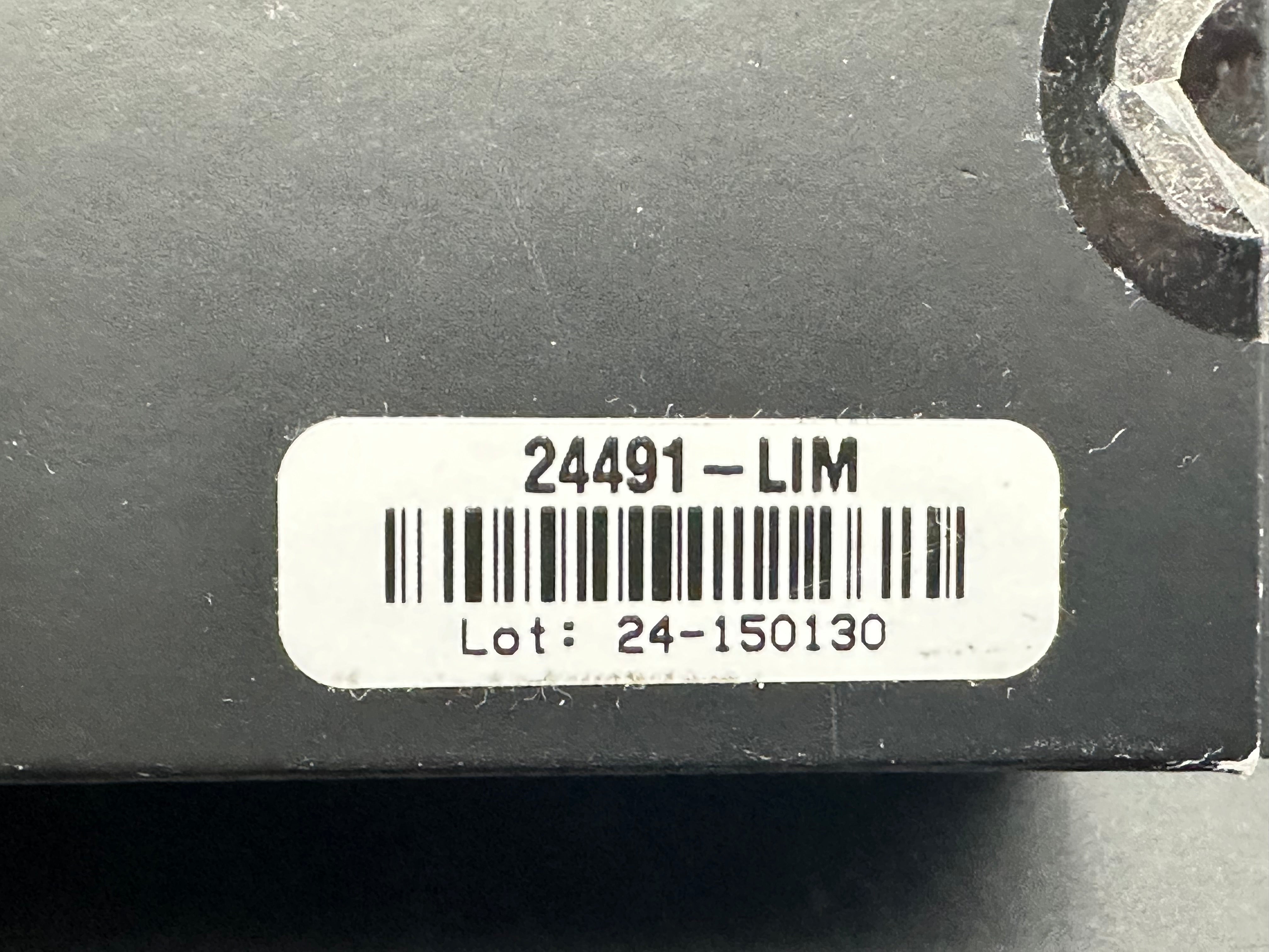 HOGUE MYSTO MANUAL FOLDER AXIS LOCK POCKET KNIFE TITANIUM HANDLE MAGNACUT STEEL BLADE CLIP POINT 24491-LIM