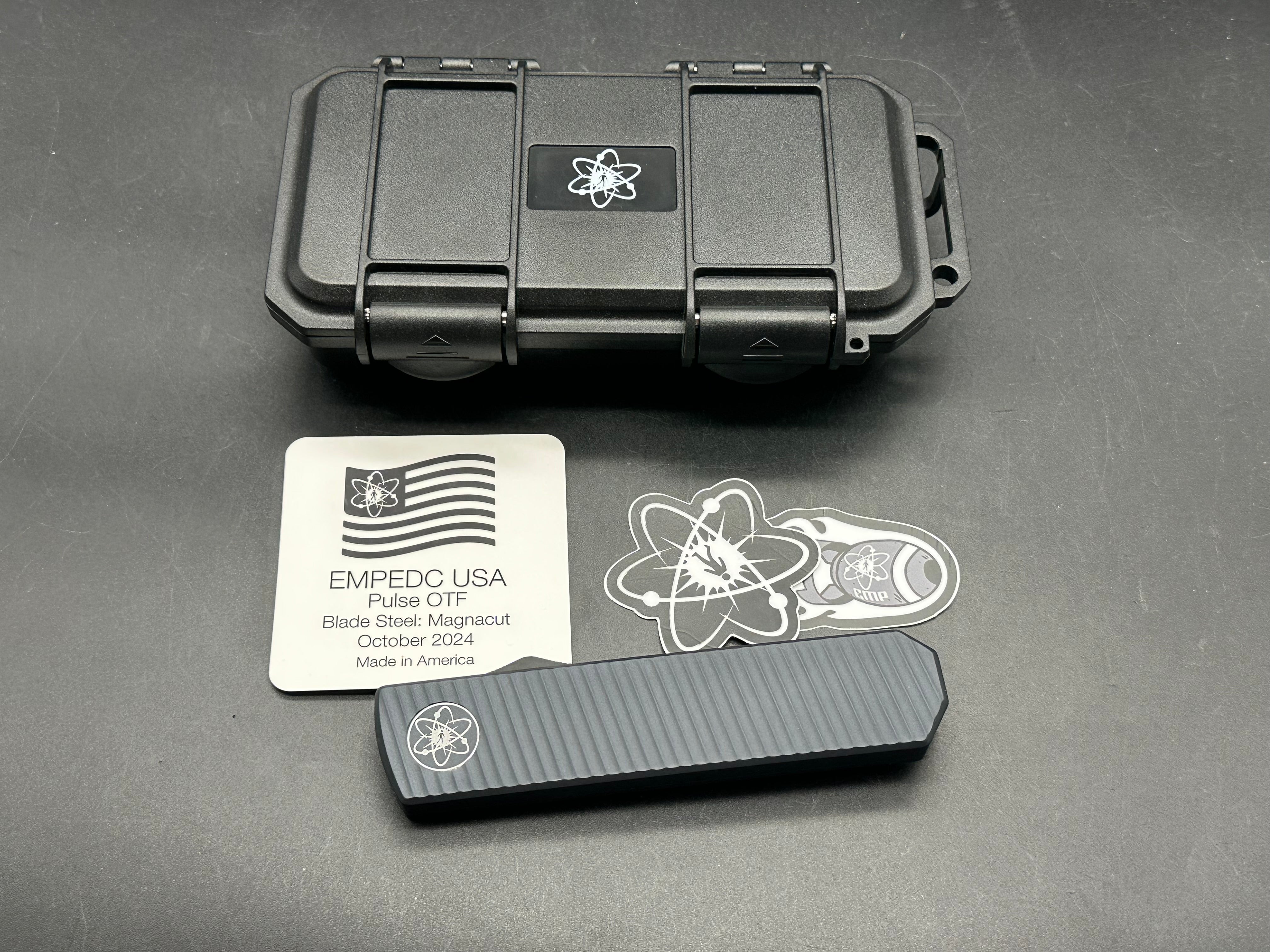 Emp edc pulse - blush grey aluminum handle and black reverse tanto style magnacut blade