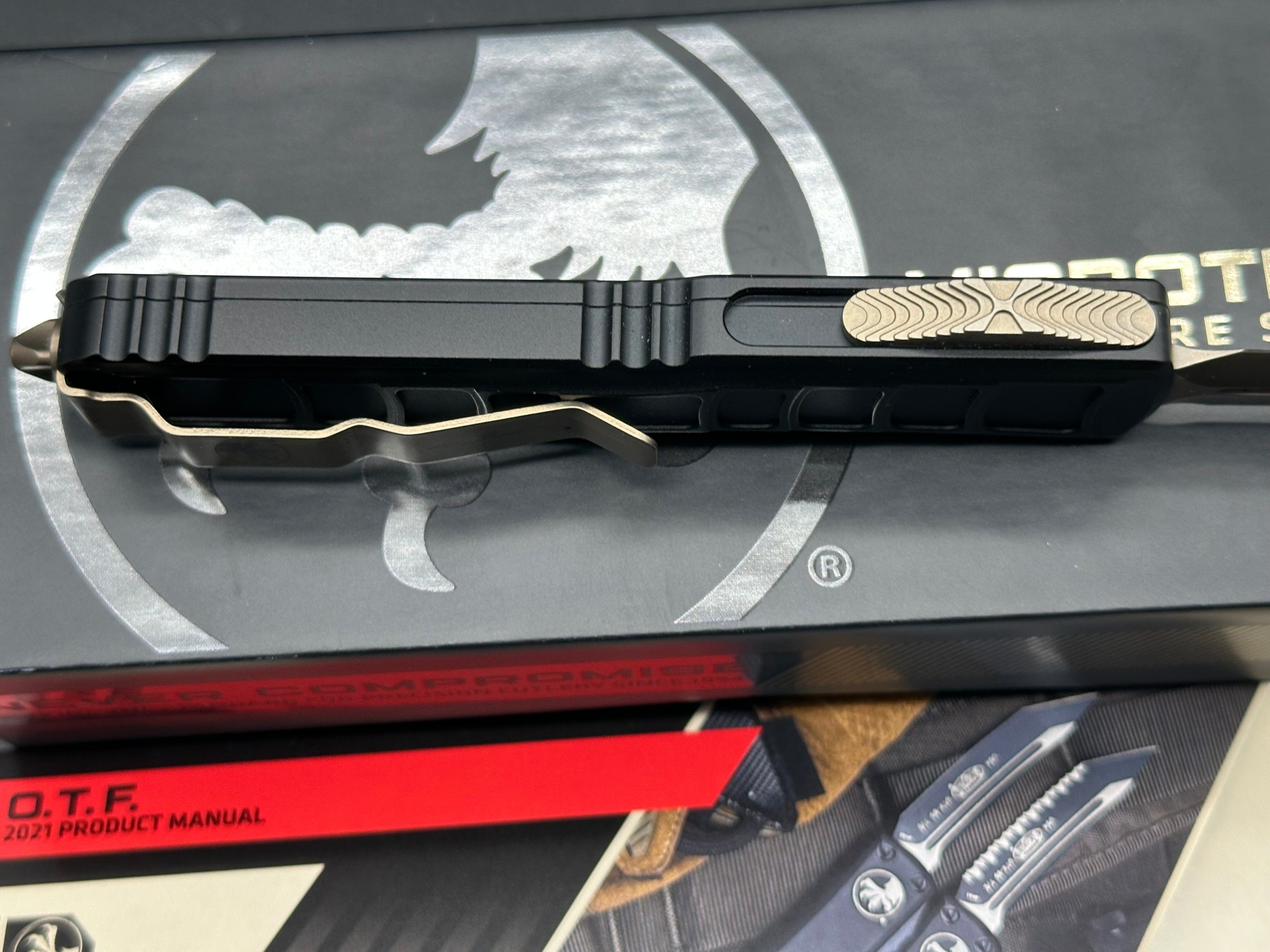 Microtech Ultratech 2 II D/E Signature Series Bronze Standard