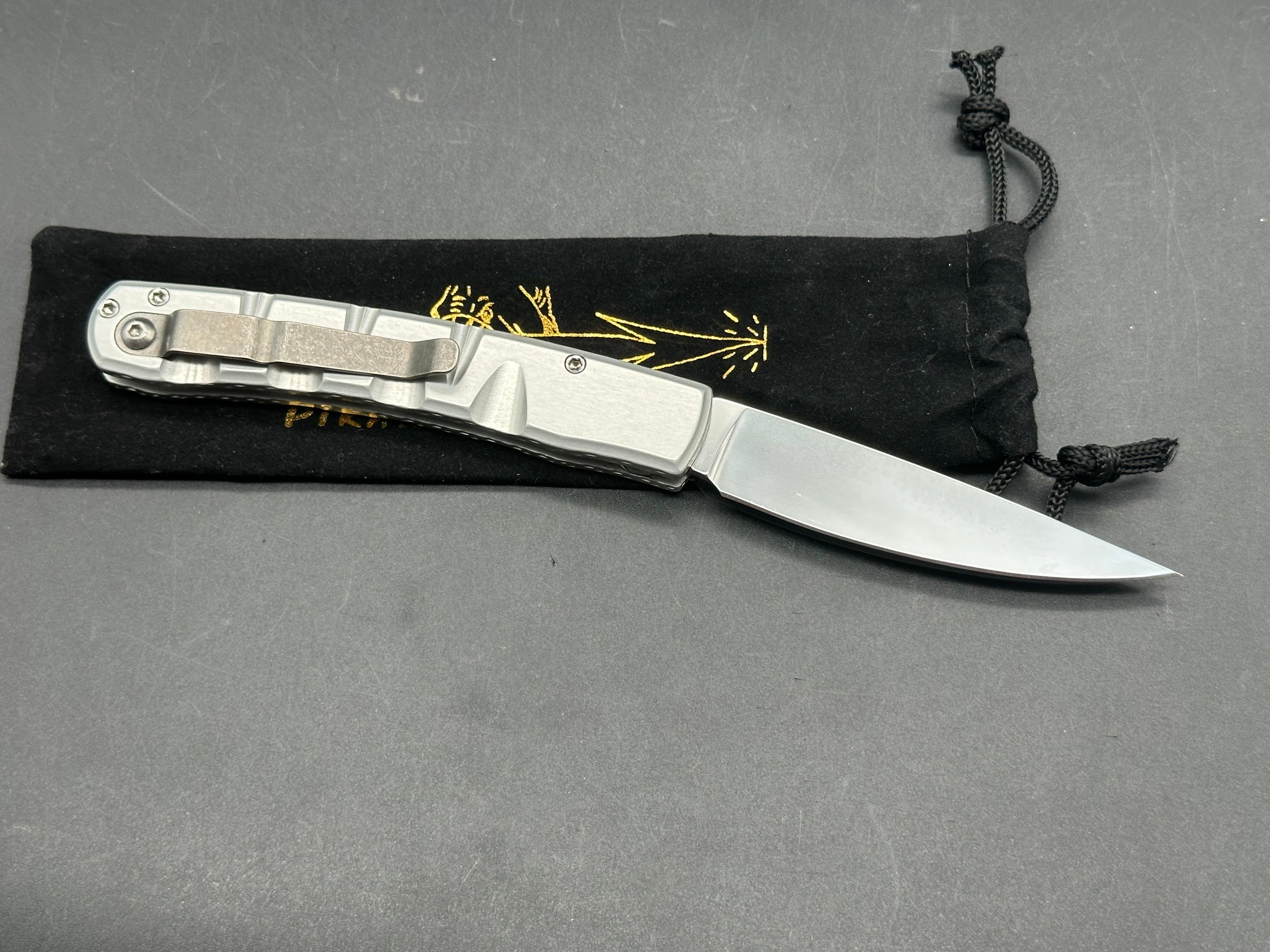 Piranha Virus Automatic Knife Silver (3.25" Mirror) - lightly used