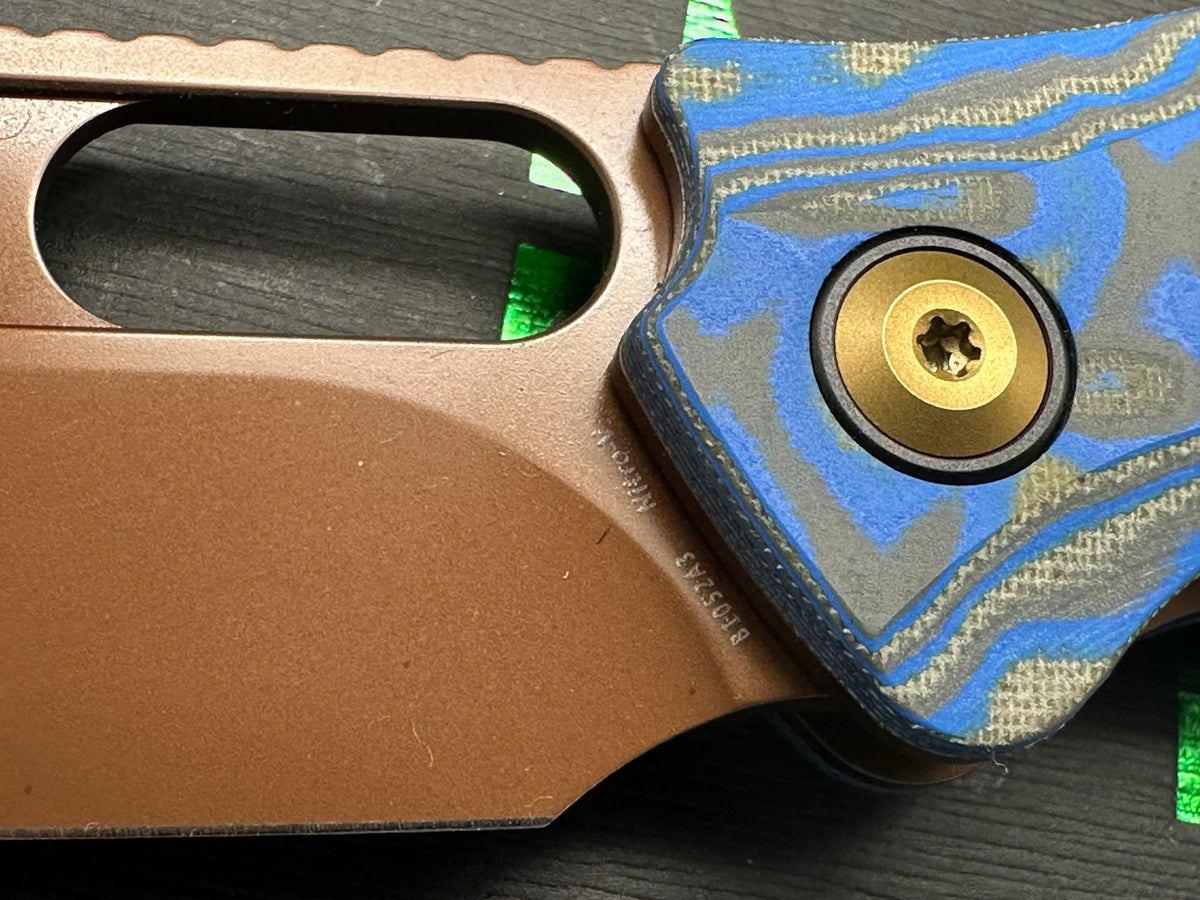 TENABLE TUCKAMORE BLUE & YELLOW VORTEX MICARTA HANDLE 3.54" ROSE GOLD NITRO-V BLADE