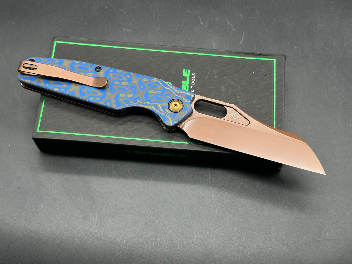 TENABLE TUCKAMORE BLUE & YELLOW VORTEX MICARTA HANDLE 3.54" ROSE GOLD NITRO-V BLADE