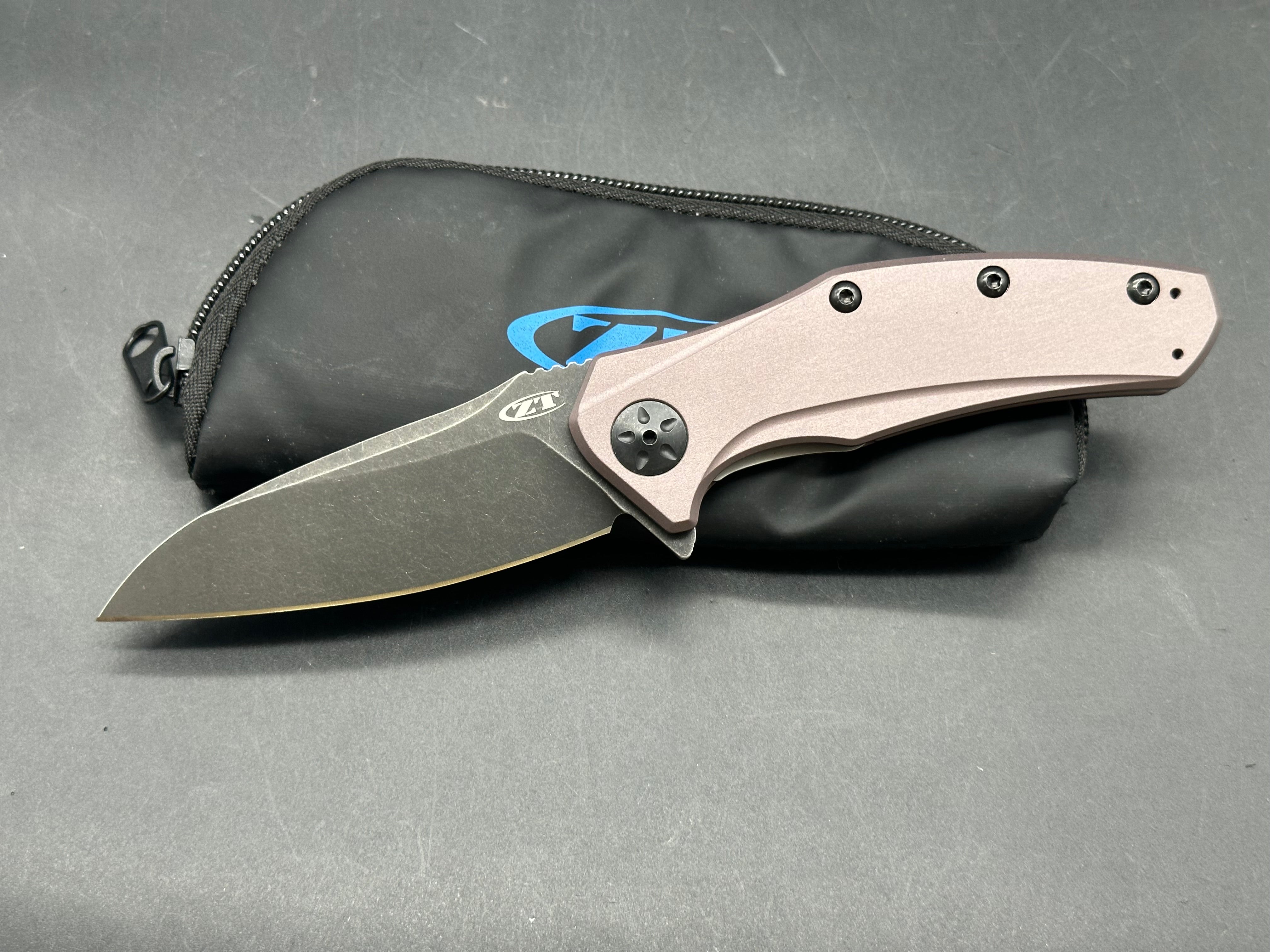 Zero Tolerance 0770GRYBW Gray Anodized Aluminum Handle, CPM-S35VN Black SW (3.25” DP) Blade